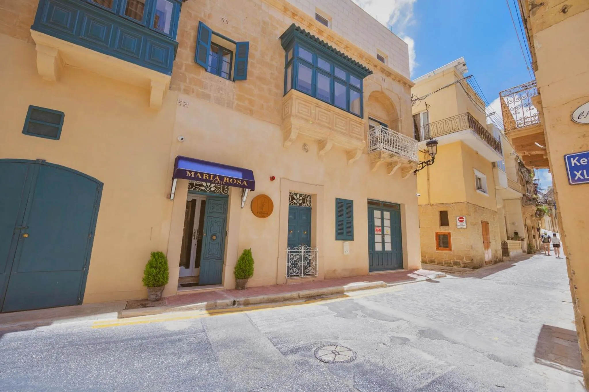 Facade/entrance in Maria Rosa Suites