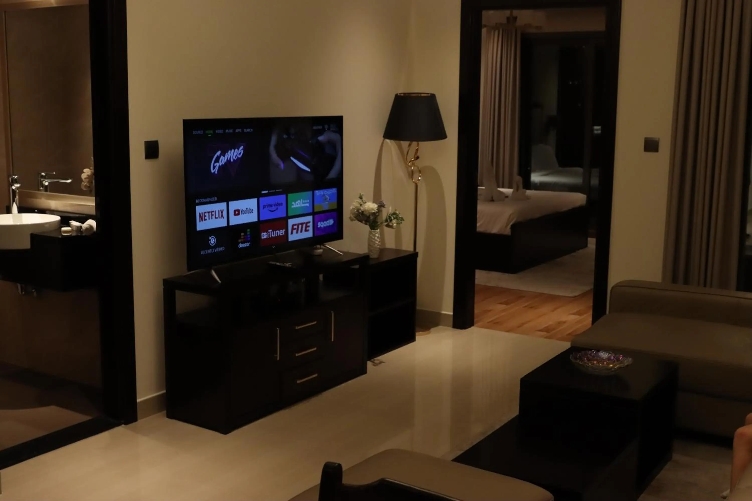 Bed in Elite Downtown Residences - Paradise View