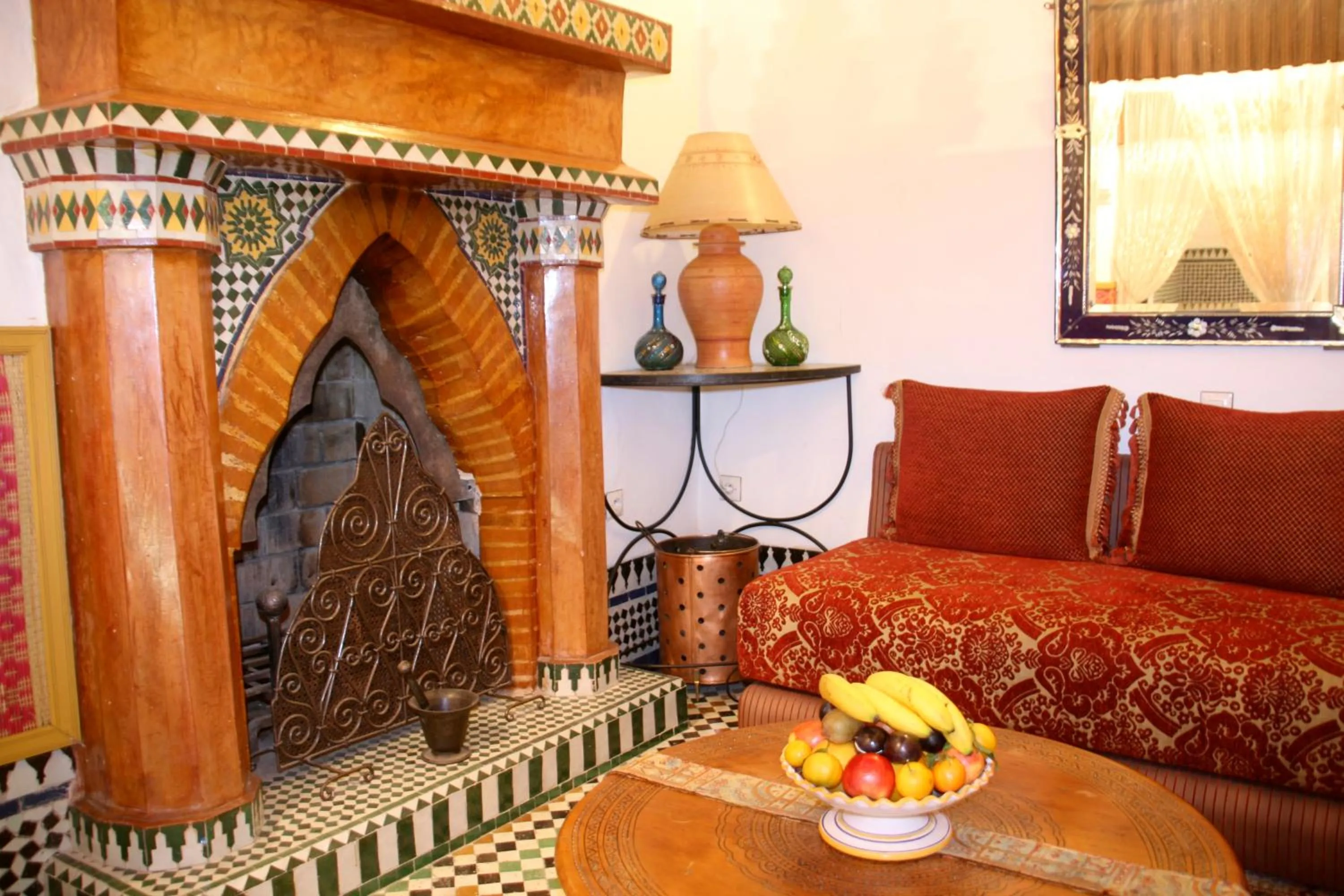 Dining area in Riad El Ghalia