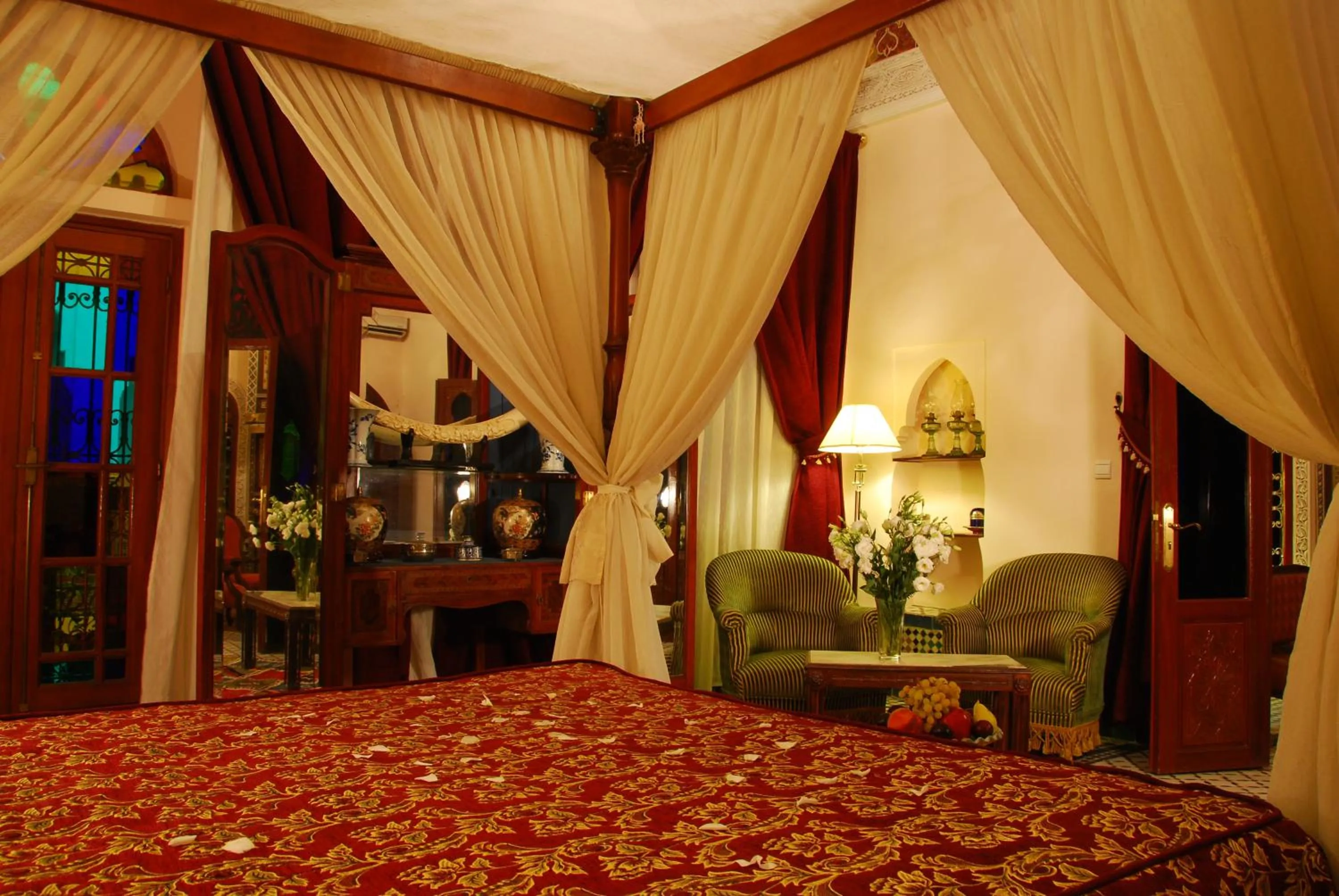 Bed in Riad El Ghalia