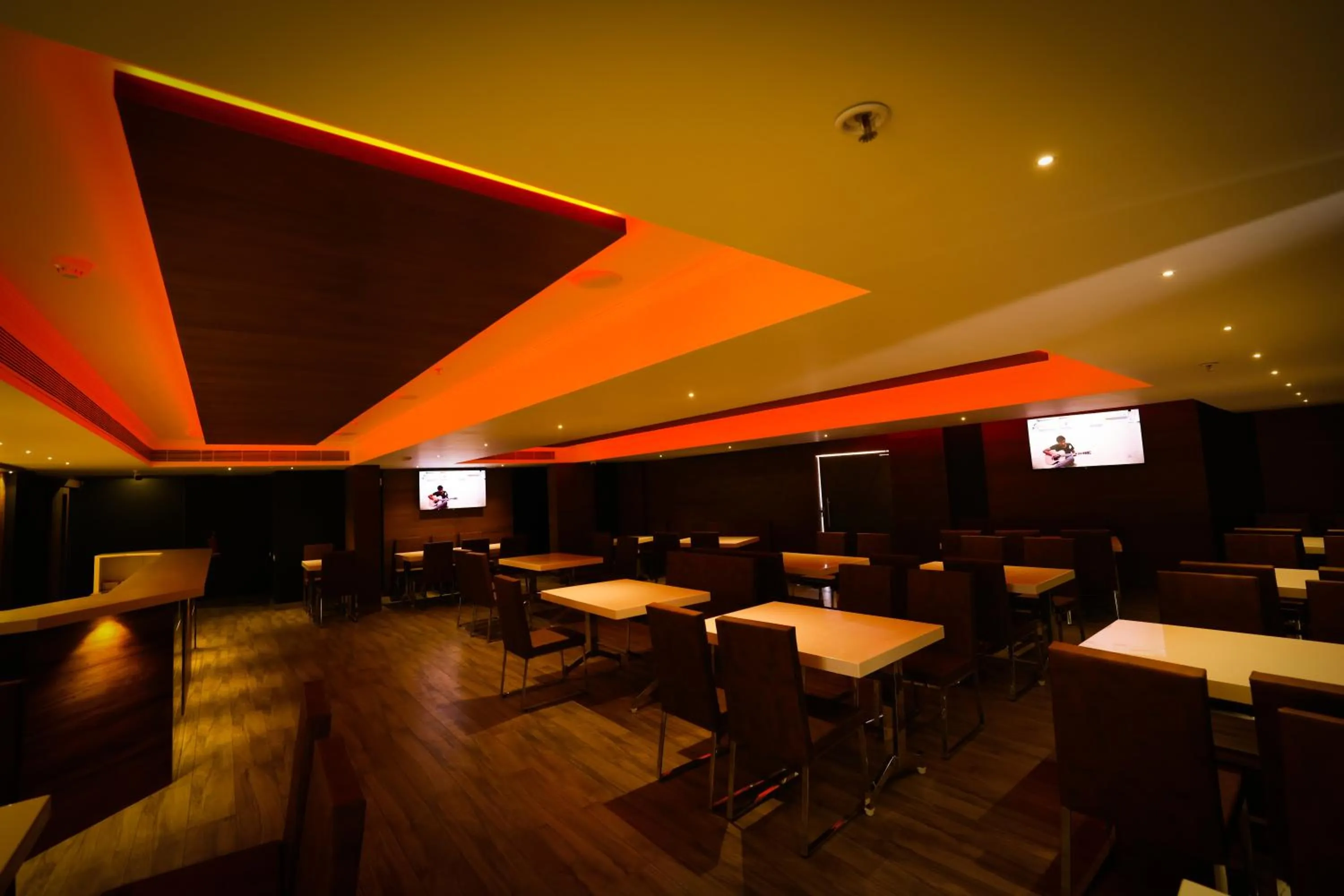 Lounge or bar in KKM INTERNATIONAL