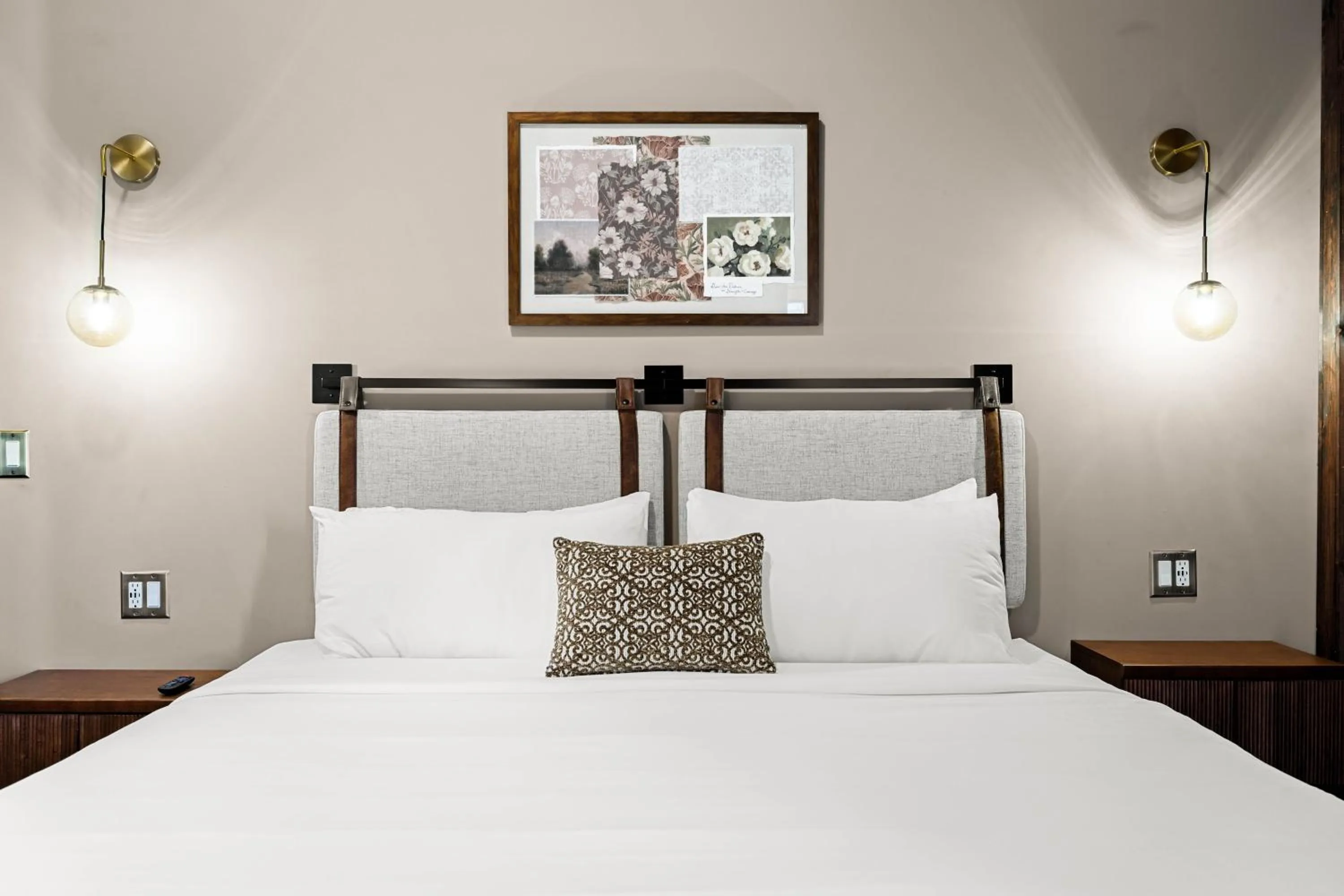 Bed in The Chandler Hotel