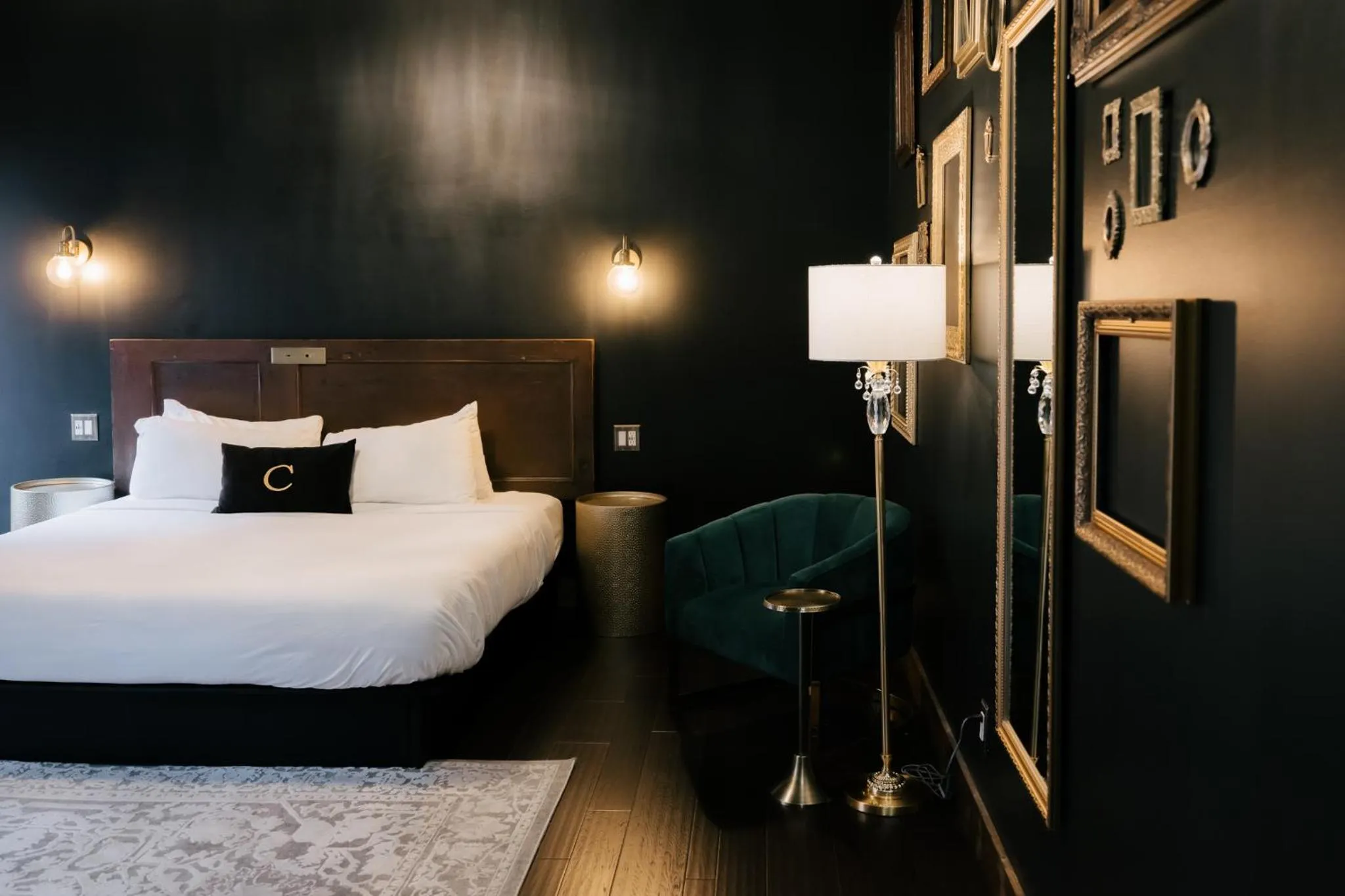 Bed in The Chandler Hotel