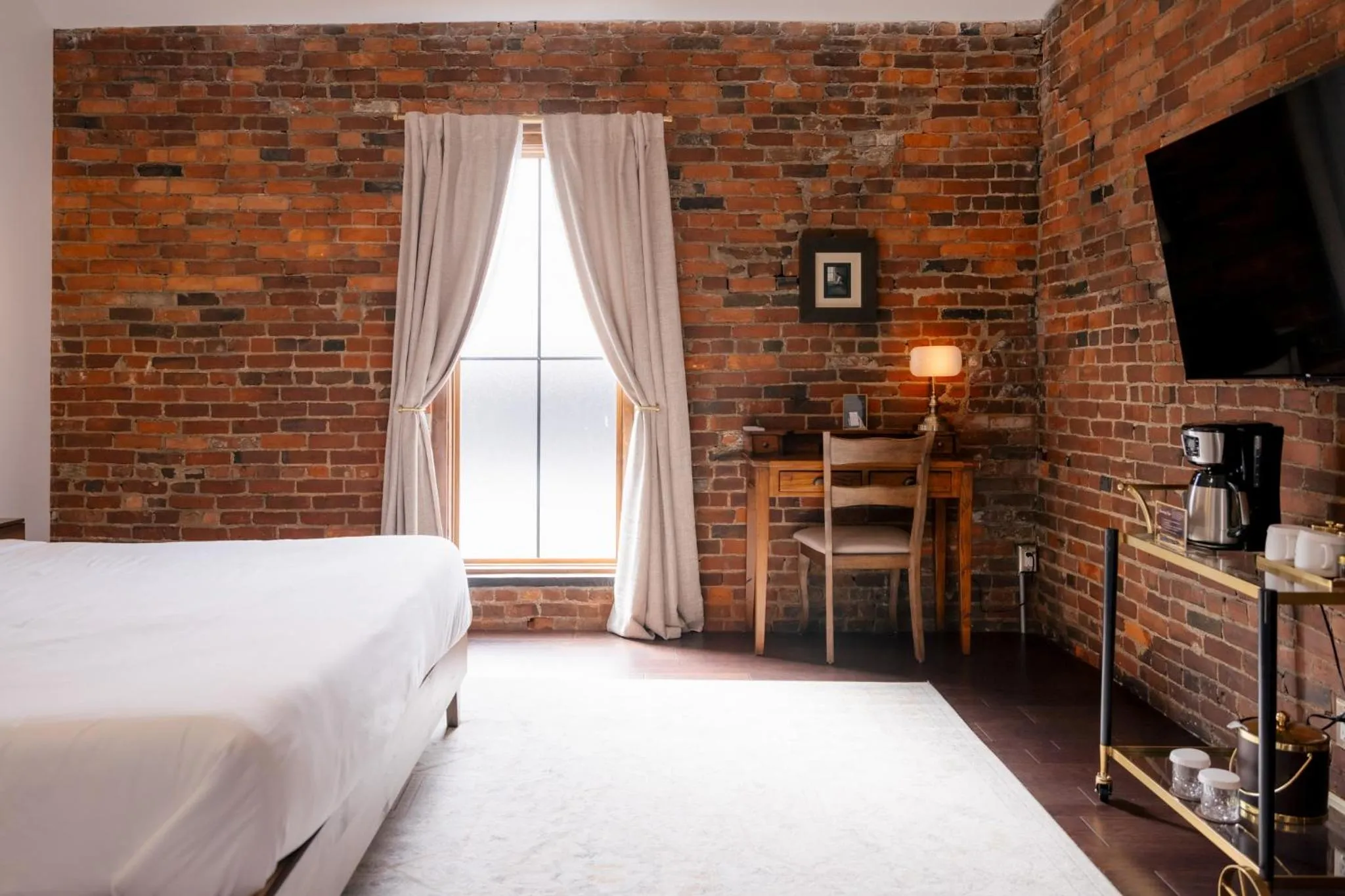 Bed in The Chandler Hotel