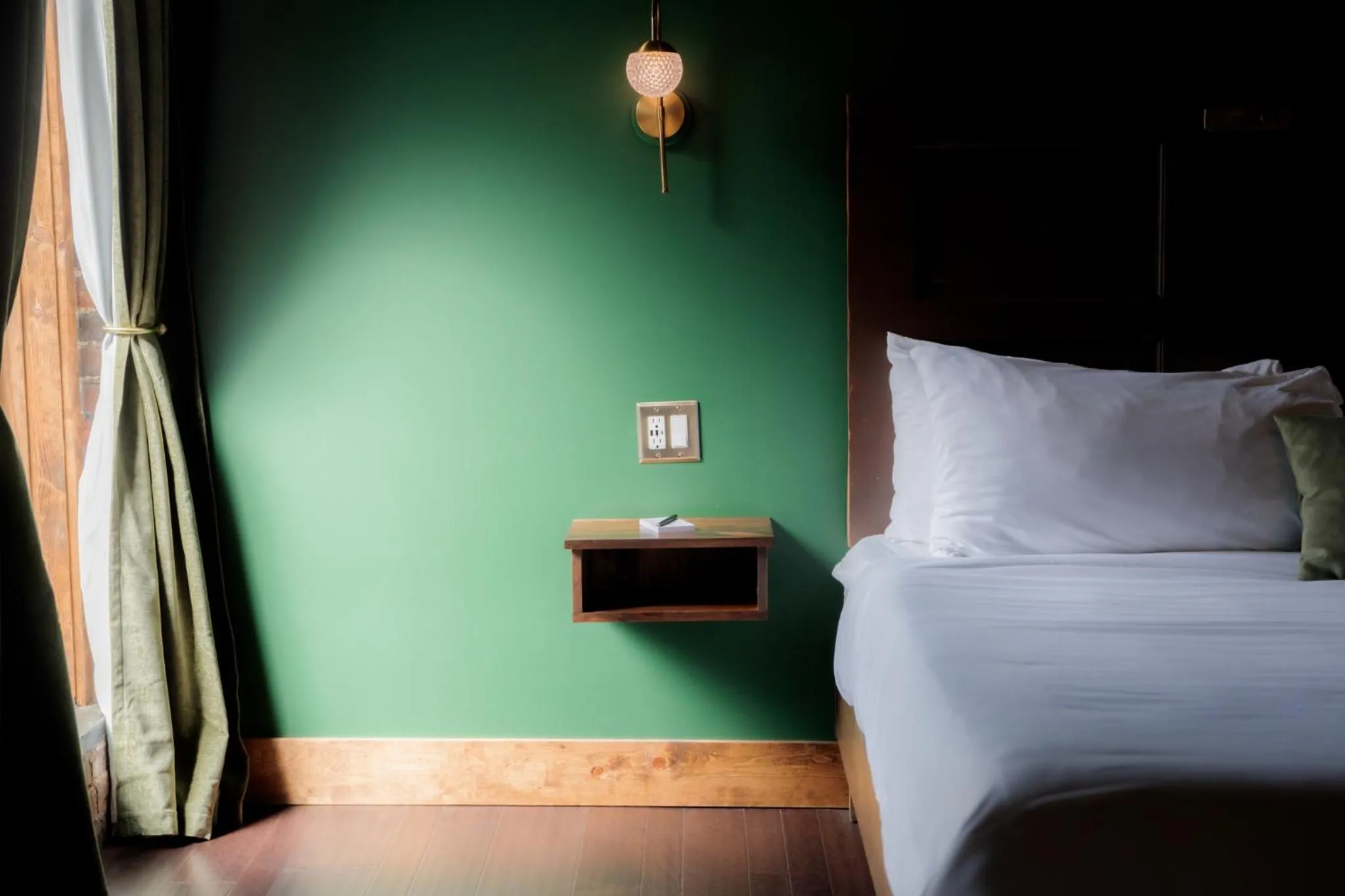 Bedroom, Bed in The Chandler Hotel