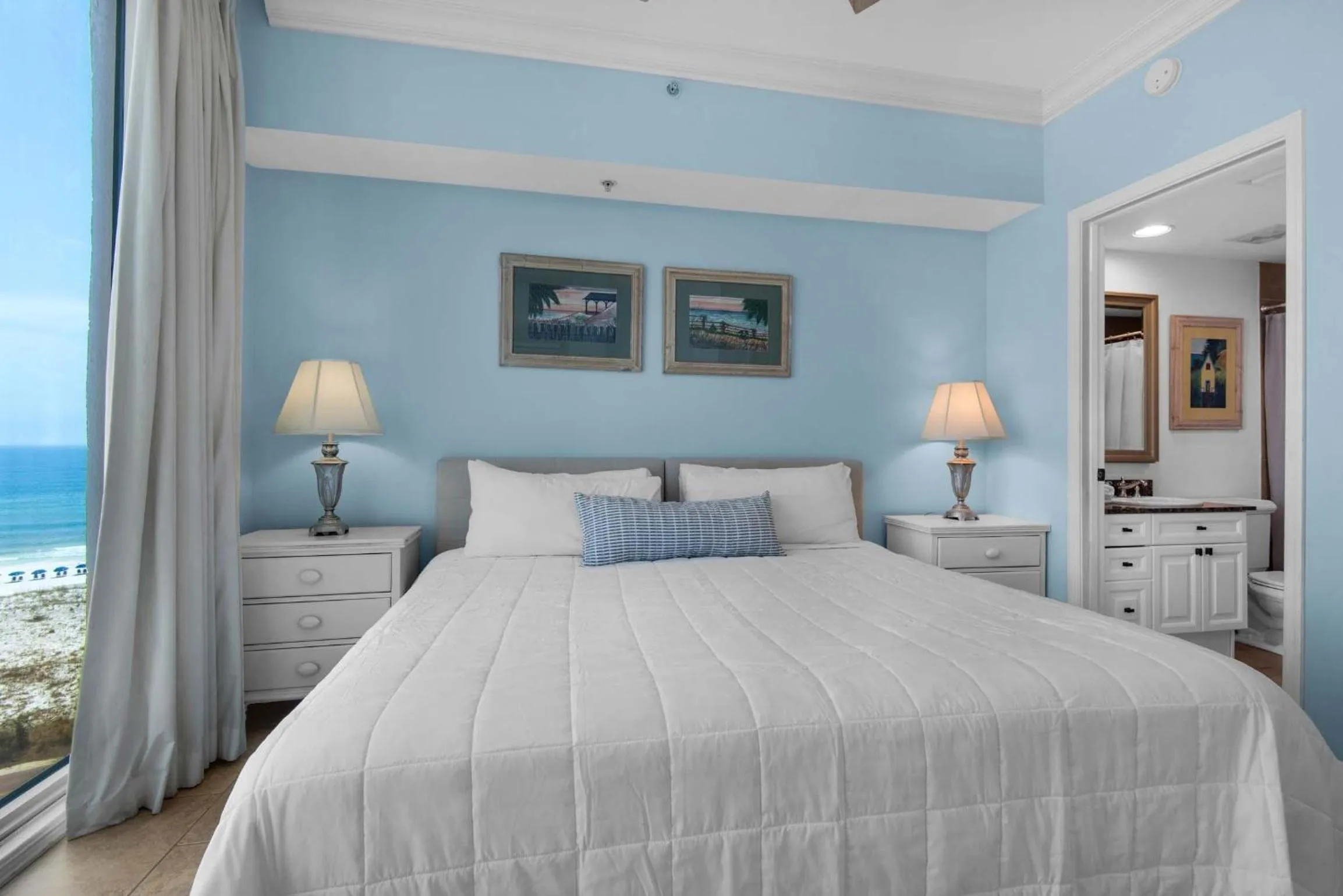 Bed in Portofino Island Resort 1- 809