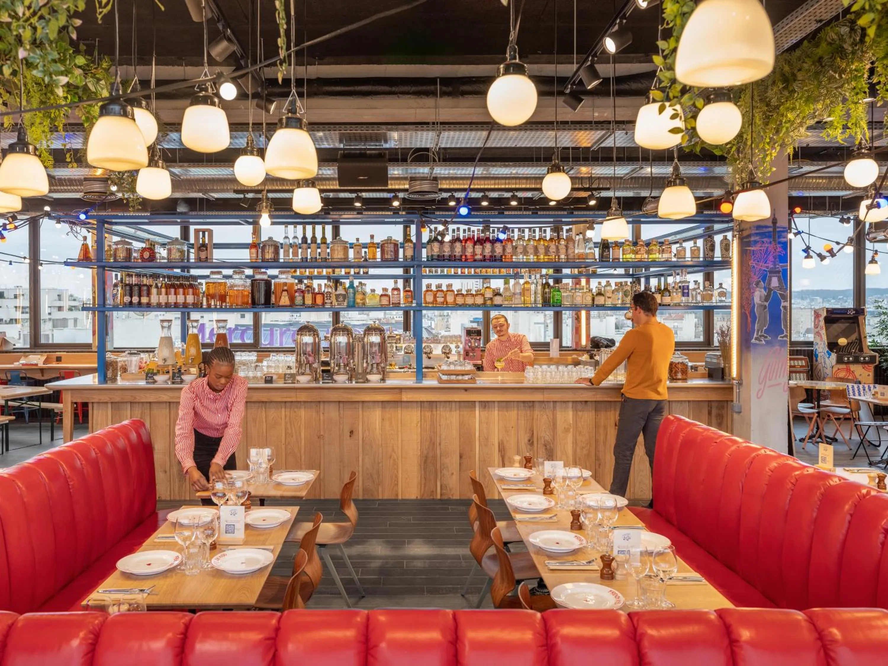 Restaurant/places to eat in Eklo Hotels Paris Porte de Versailles