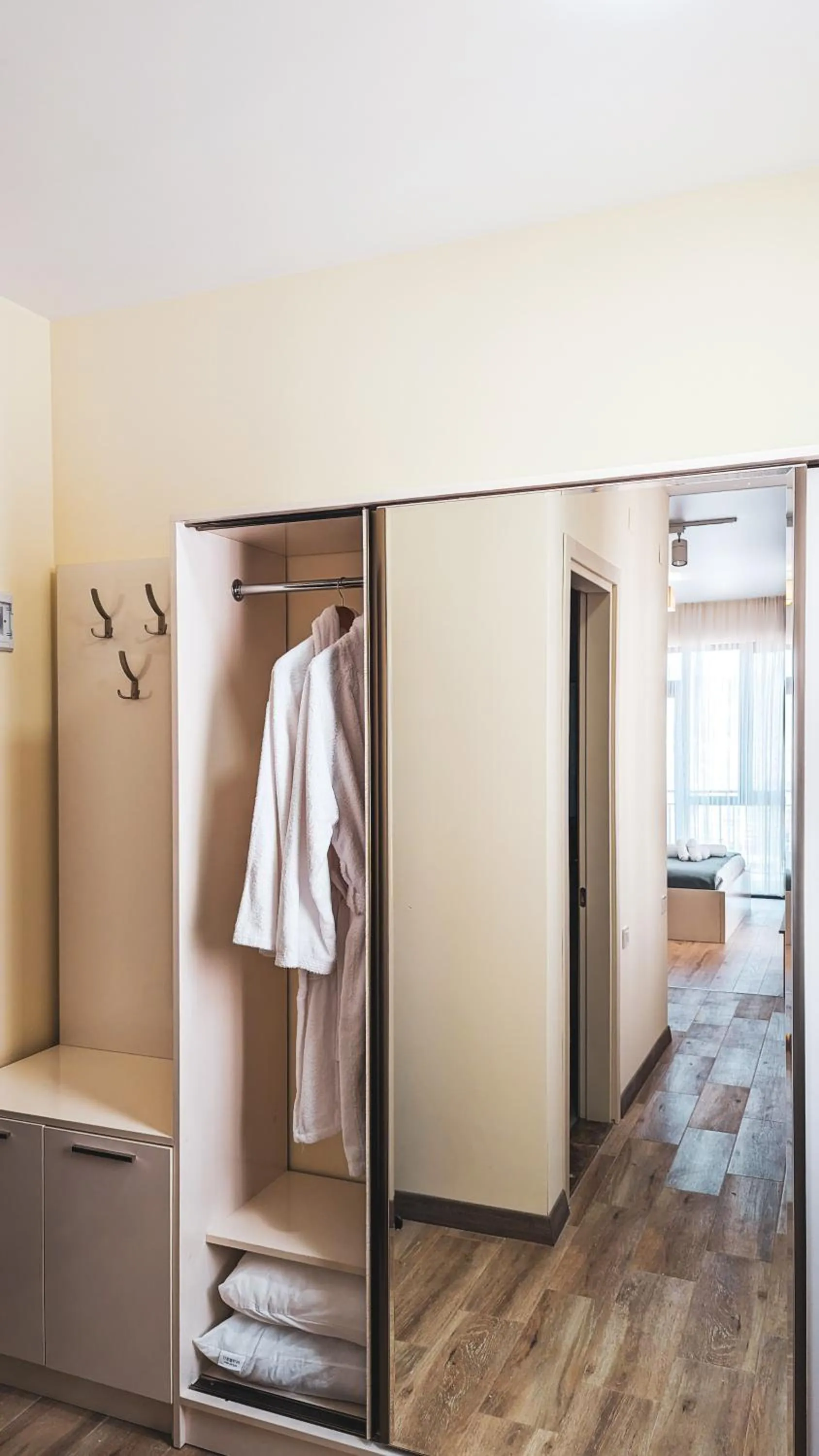 Shower in GG ApartHotel