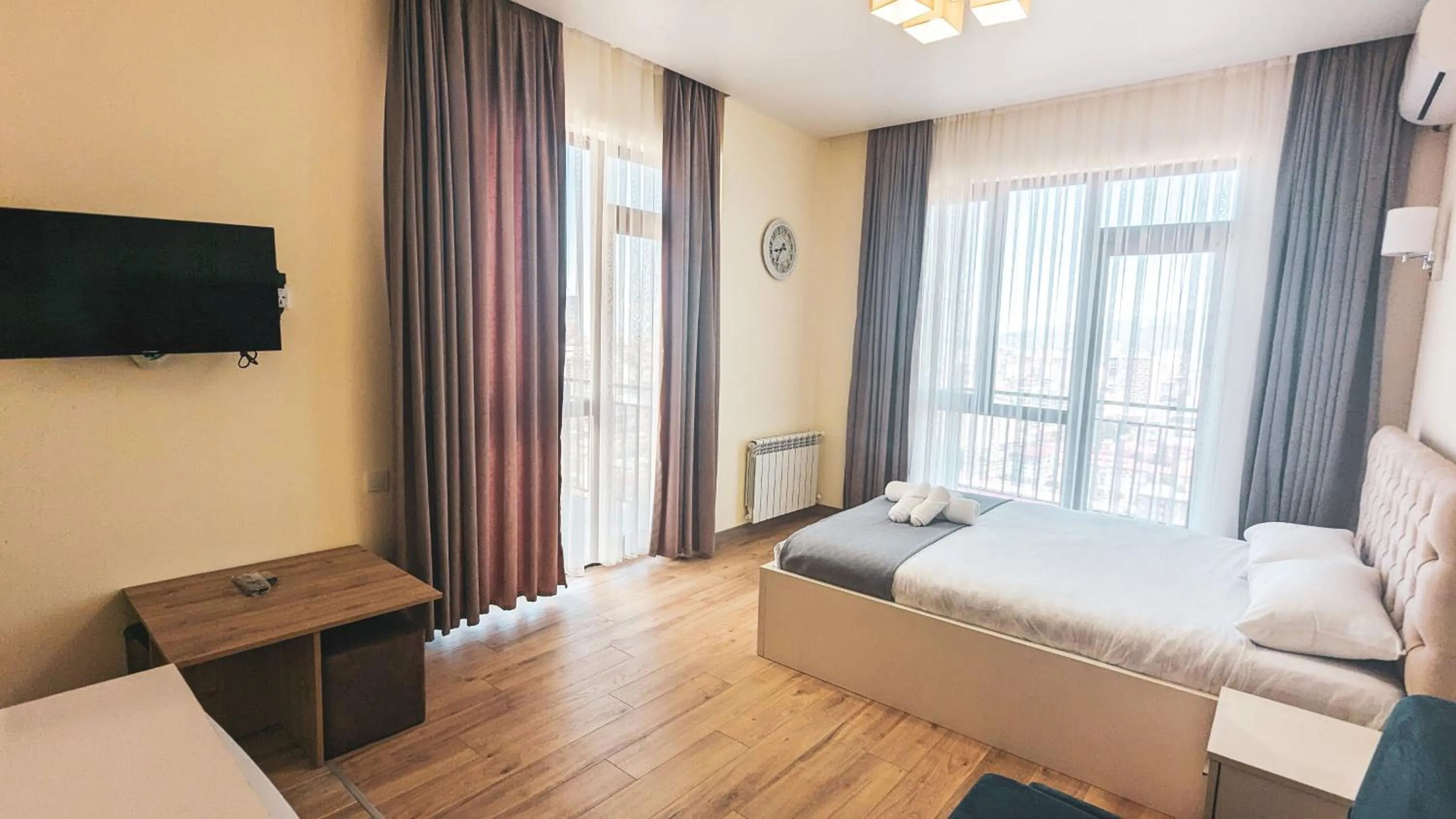 Bed in GG ApartHotel