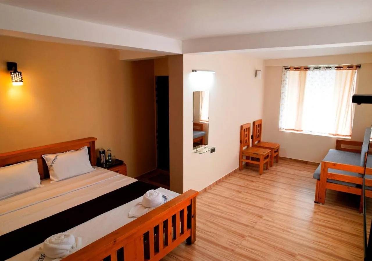 Bedroom, Bed in Lazo Eucy Paradise ,Kodaikanal