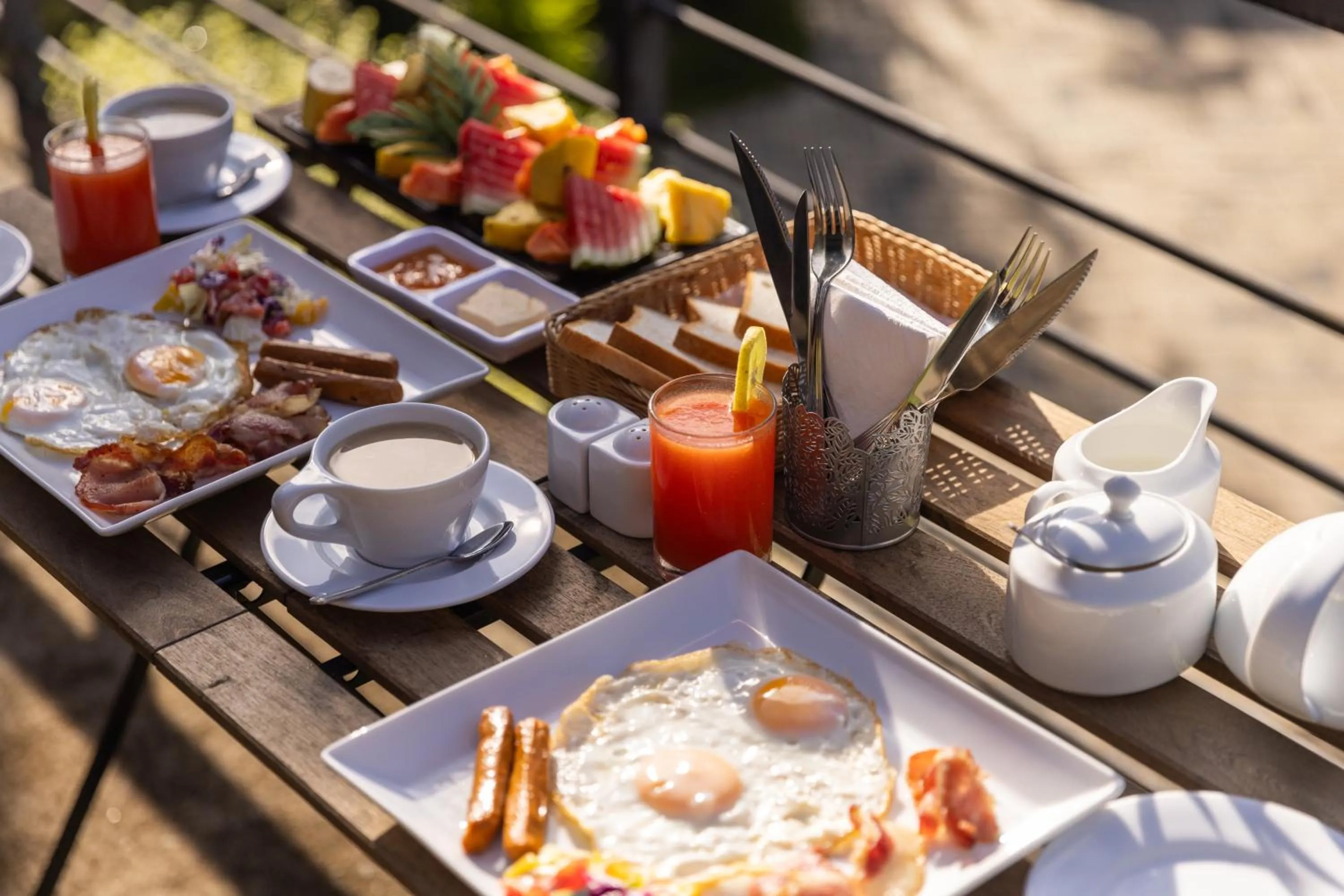 Breakfast in The Cubes Ella