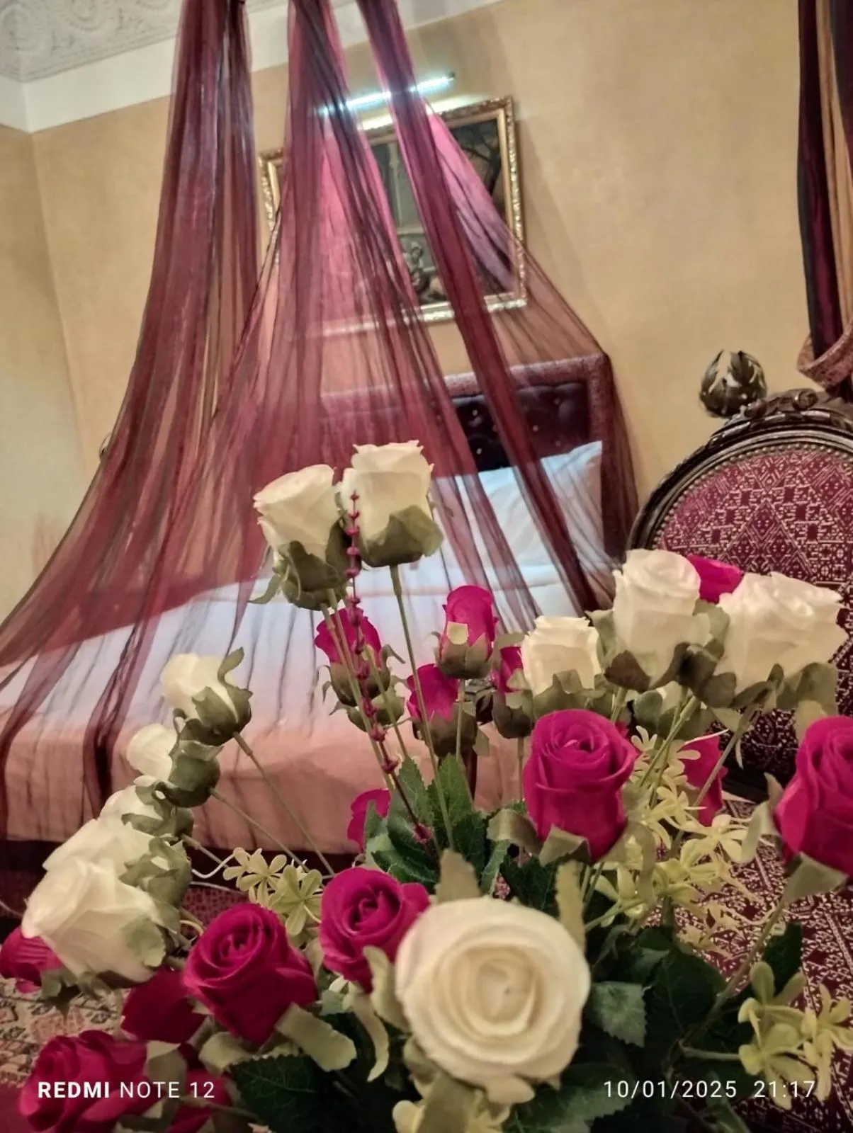 Bed in Riad Mille Et Une Nuits