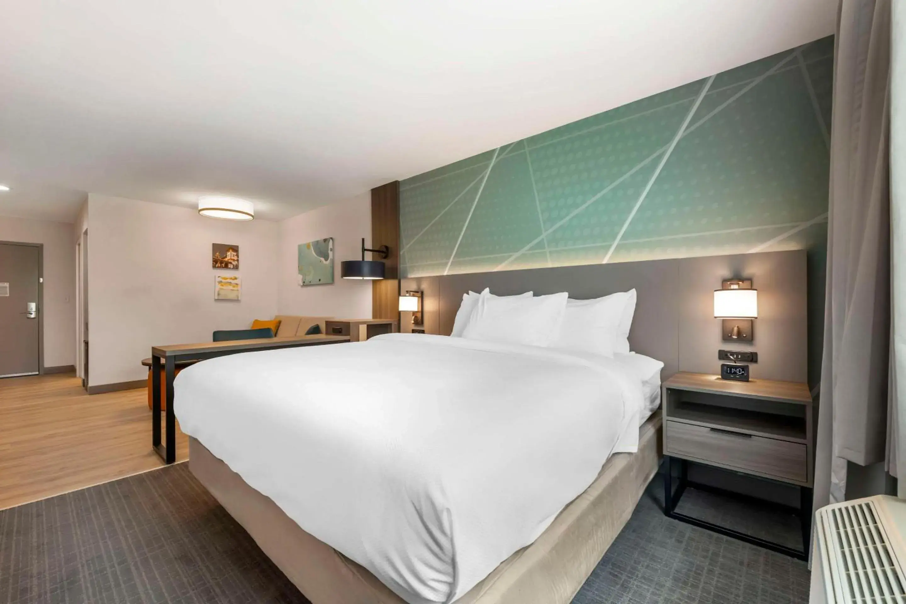 King Suite with Roll-In Shower - Disability Access/Non Smoking in Comfort Suites St Augustine Historic District Area King Suite with Roll-In Shower - Disability Access/Non Smoking in Comfort Suites St Augustine Historic District Area