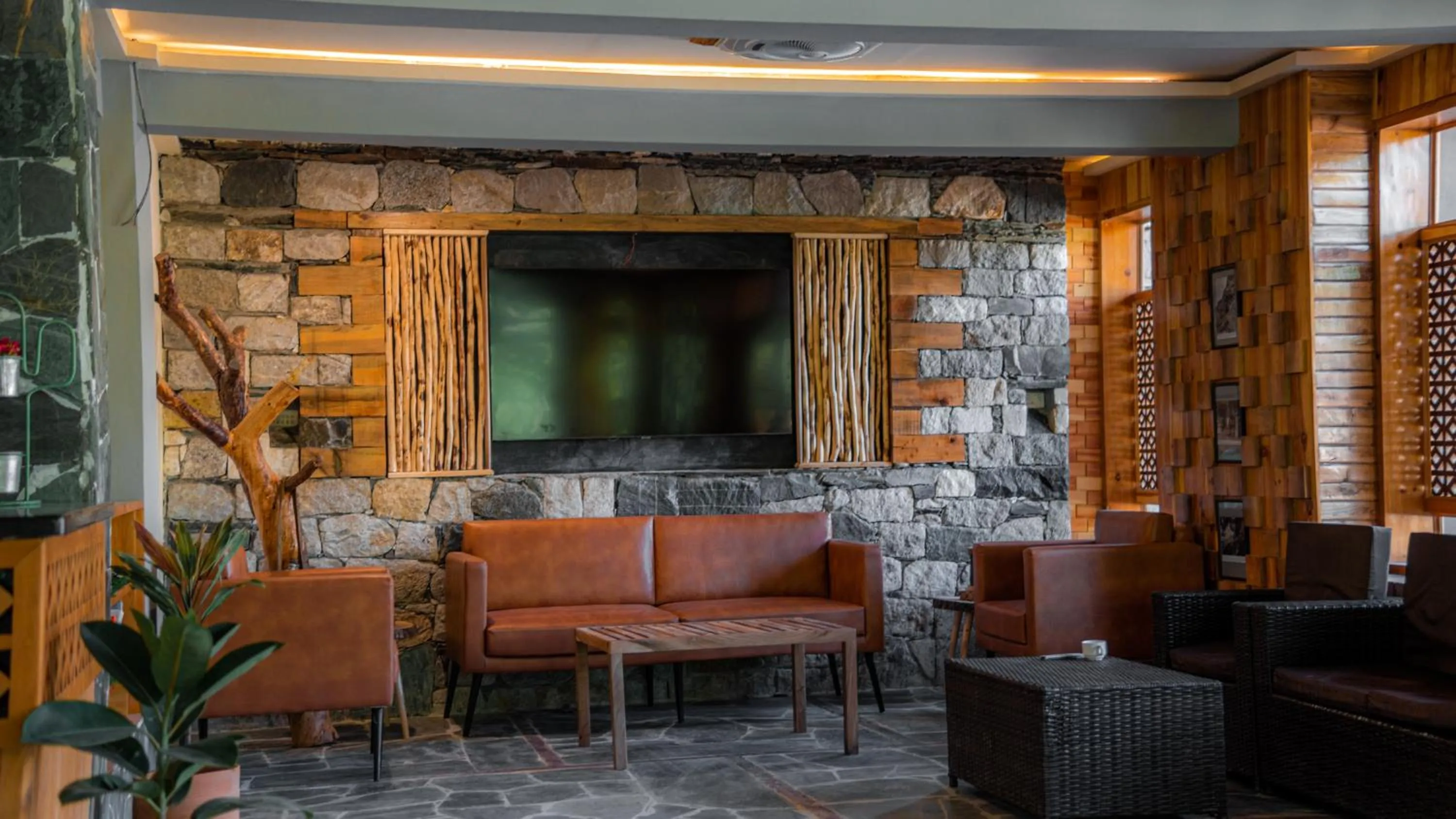 Lobby or reception in Dumani Nagar Hotel & Resort