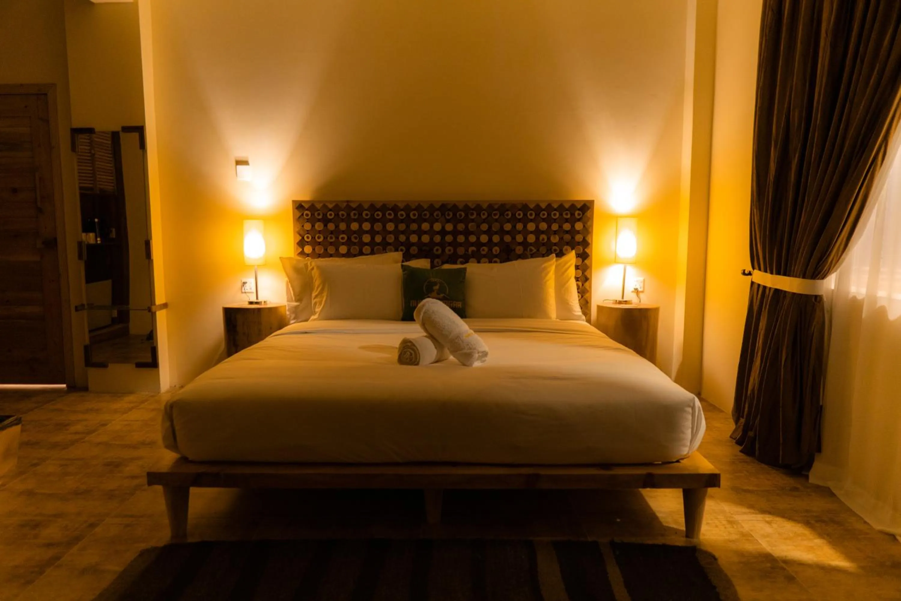 Bed in Dumani Nagar Hotel & Resort