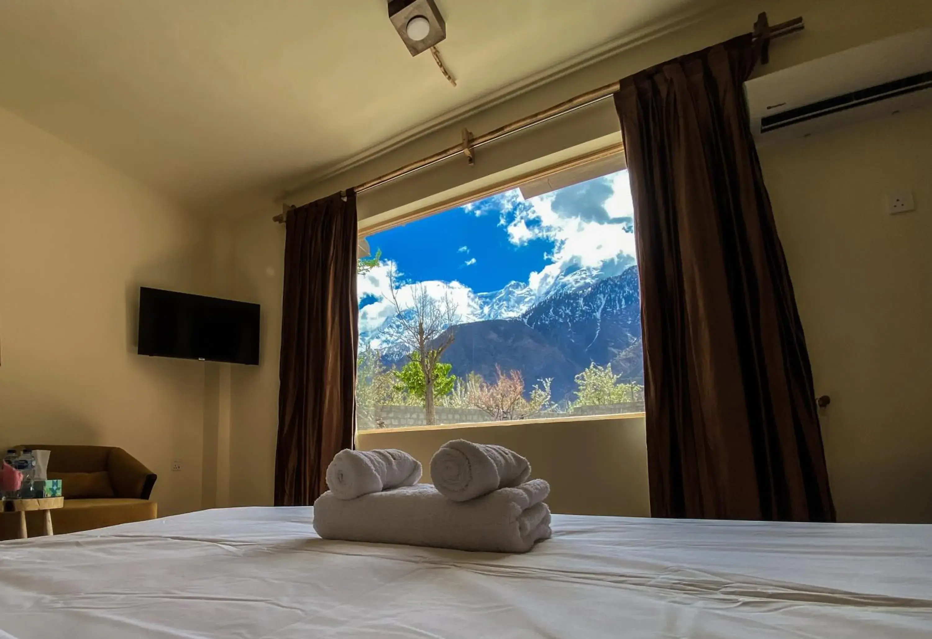 King Room with Mountain View in Dumani Nagar Hotel & Resort King Room with Mountain View in Dumani Nagar Hotel & Resort