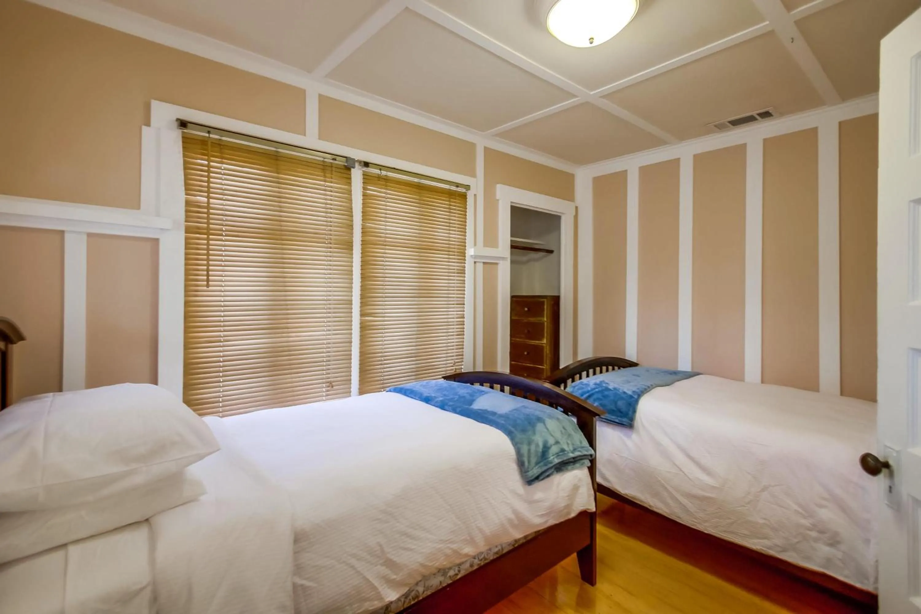 Bed in OB Beach House