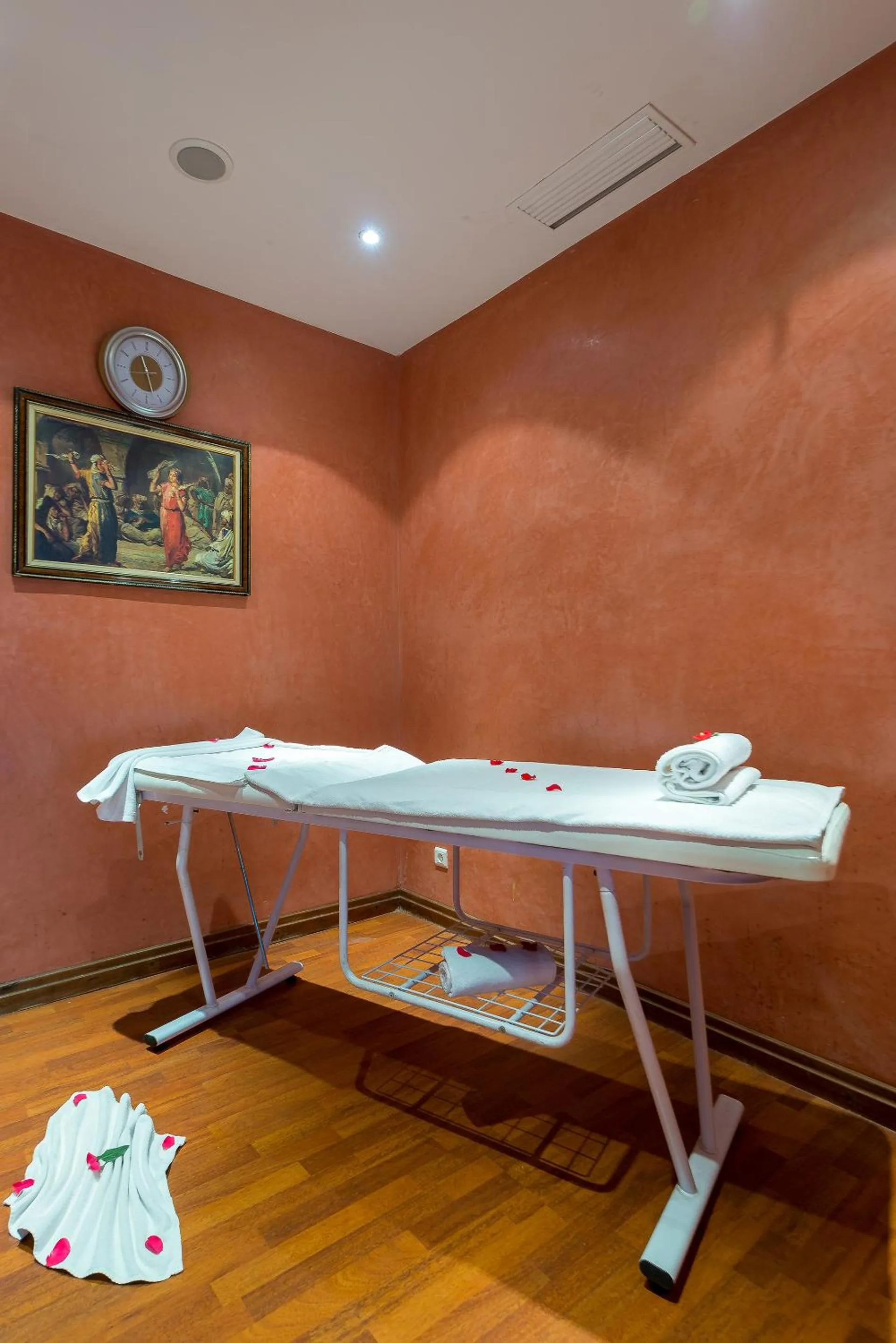 Massage in Kennedy Hospitality Resort