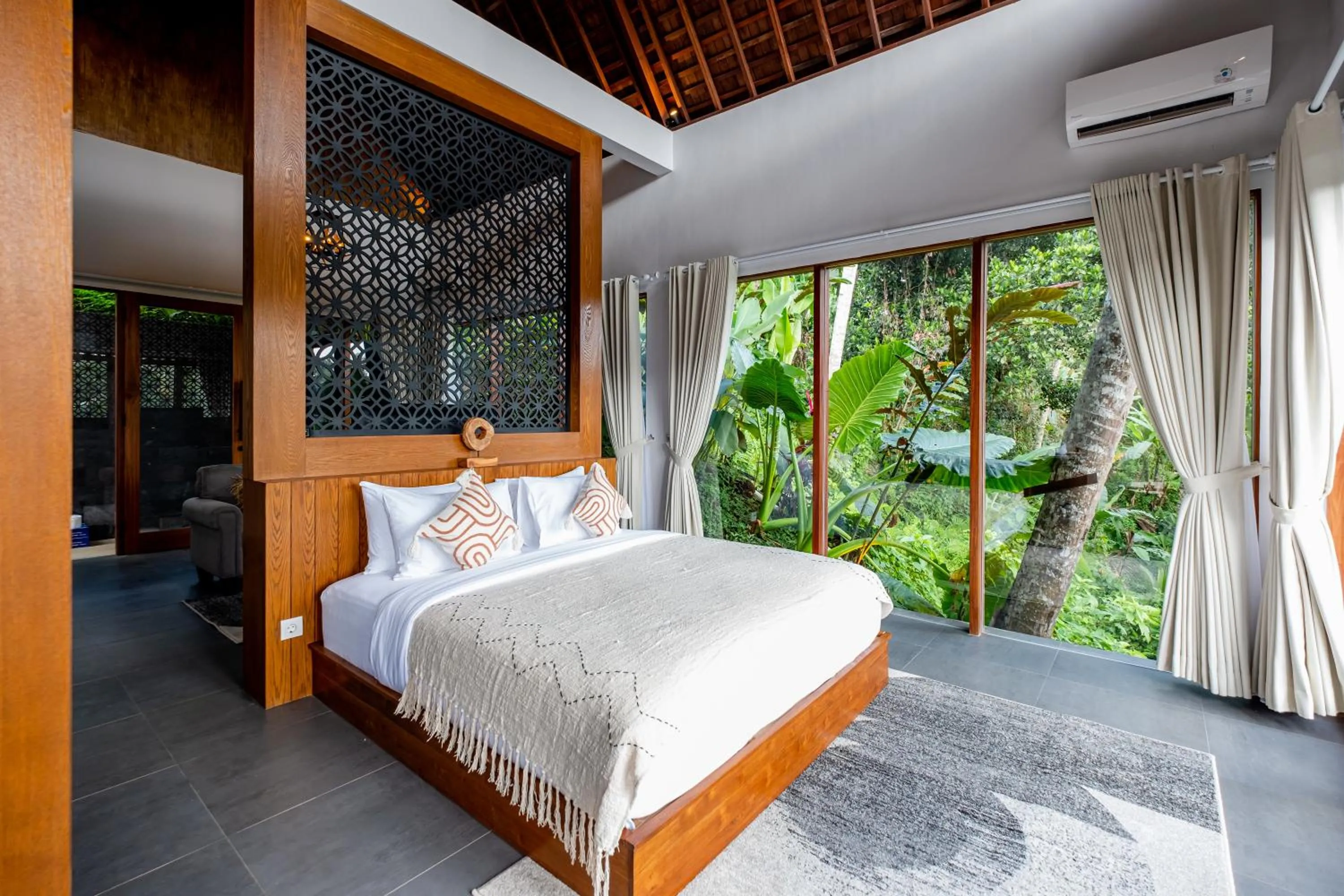 Bedroom, Bed in LeRosa Valley Resort