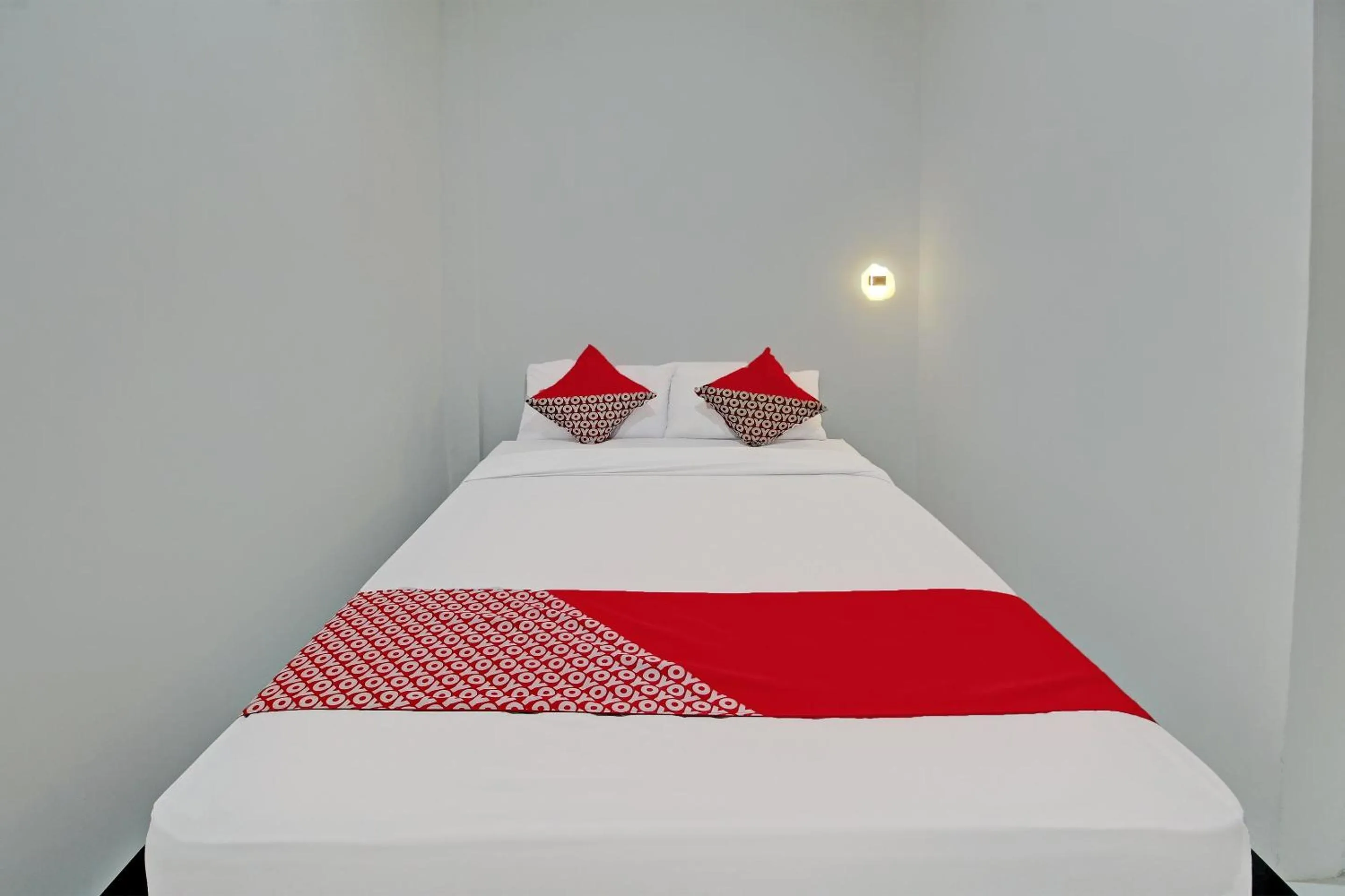 Bedroom, Bed in Hotel O Sirih Gading Family Guest House