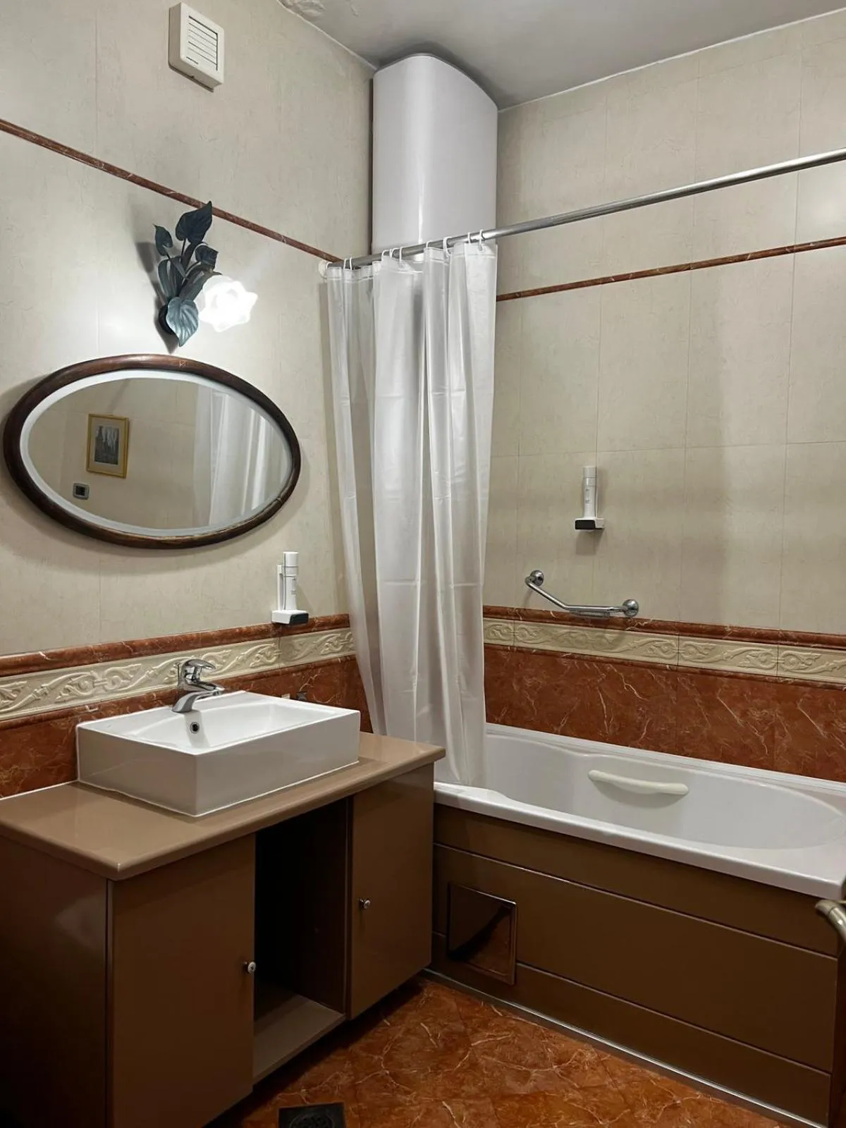 Shower in MICHELE Hotel