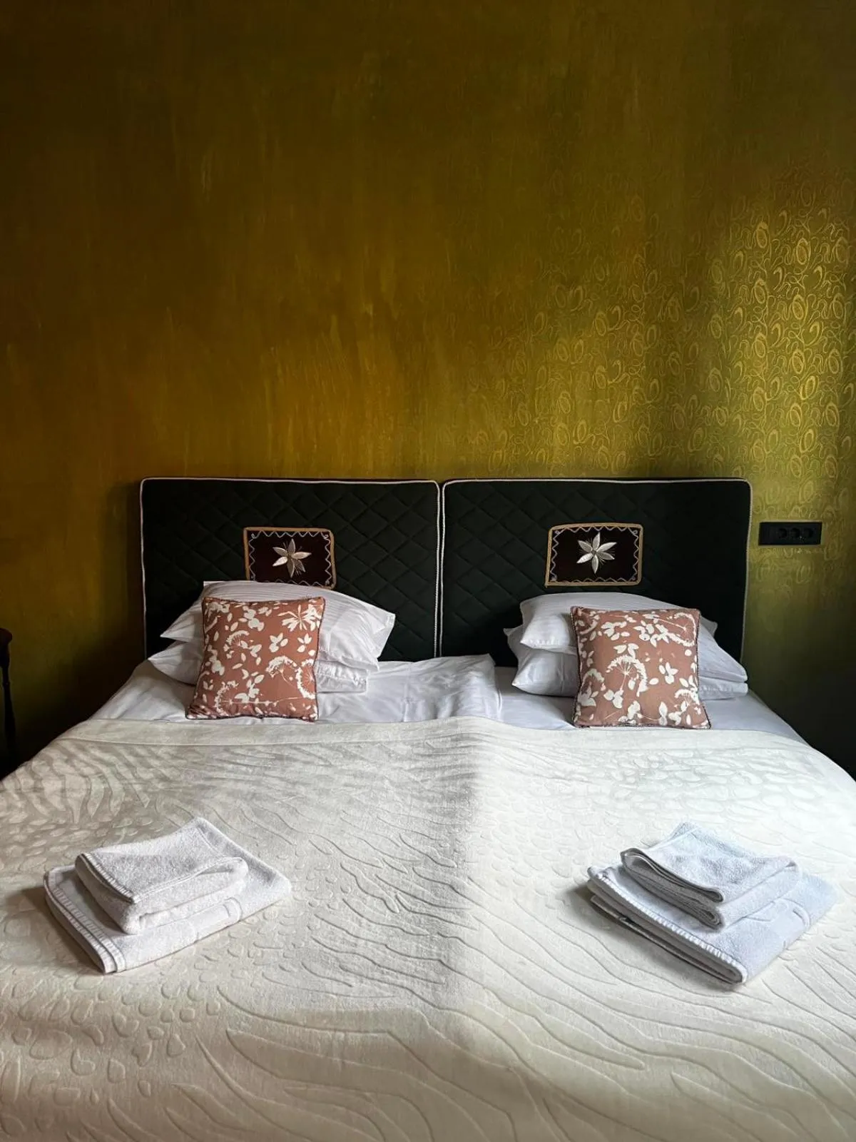 Bedroom, Bed in MICHELE Hotel