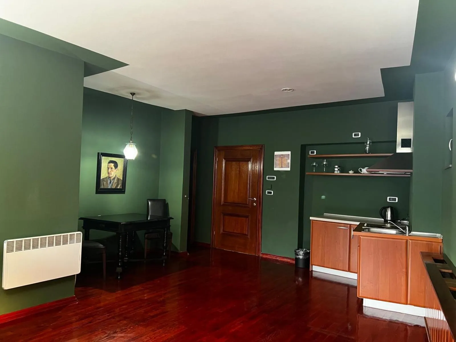 Kitchen or kitchenette in MICHELE Hotel