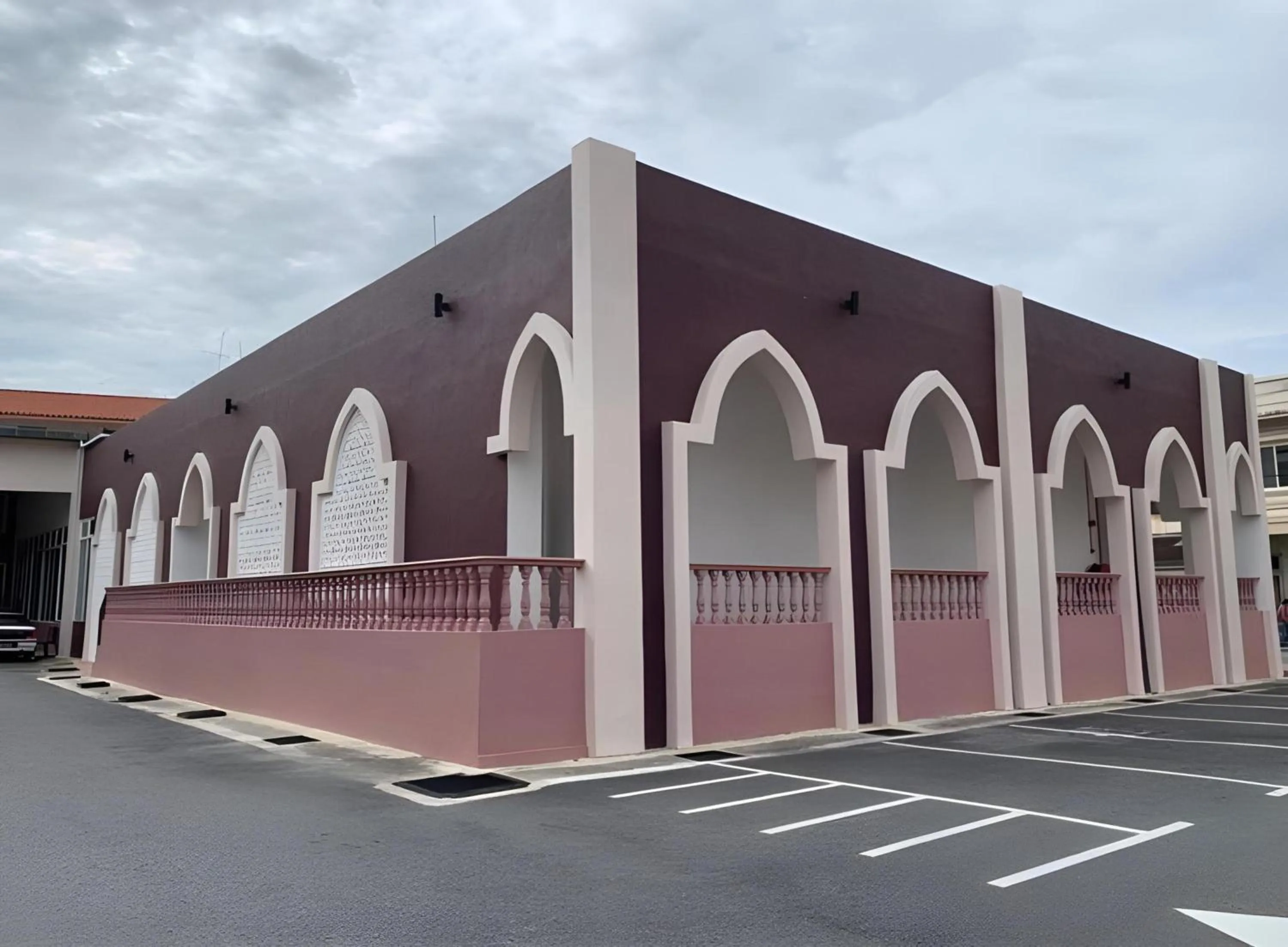 Property building in Capital O 90756 Cara Hulu Hotel