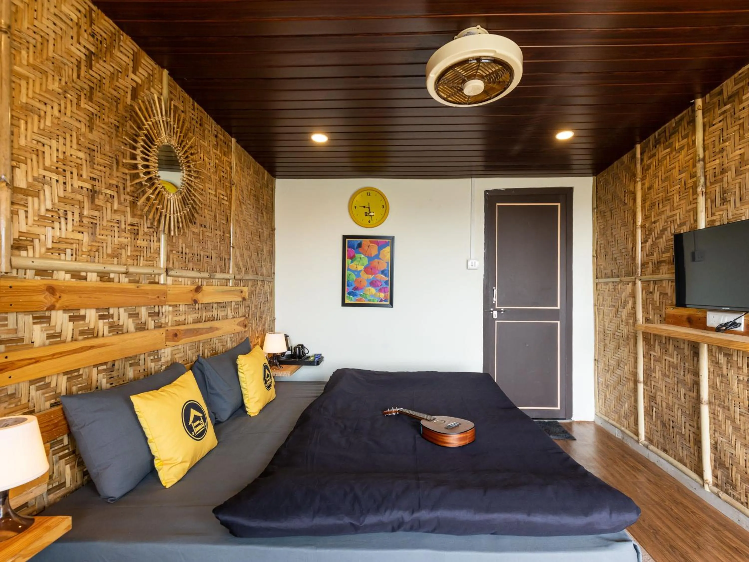 Bed in The Hosteller Bhandardara