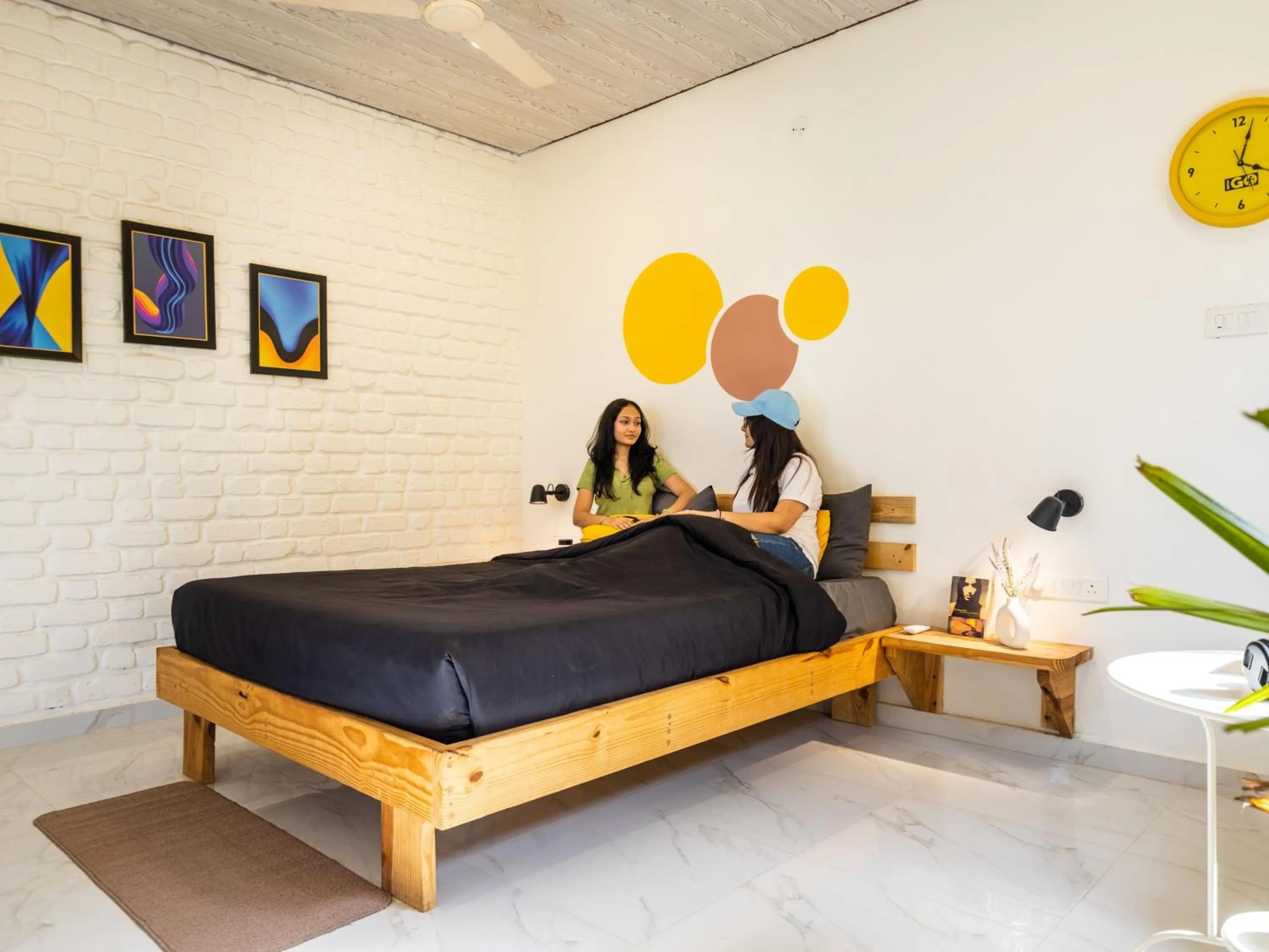 Bed in The Hosteller Bhandardara