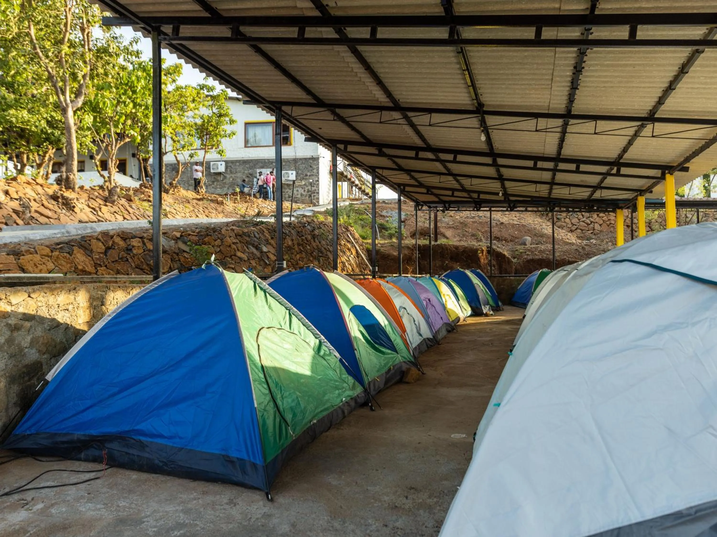 Day in The Hosteller Bhandardara