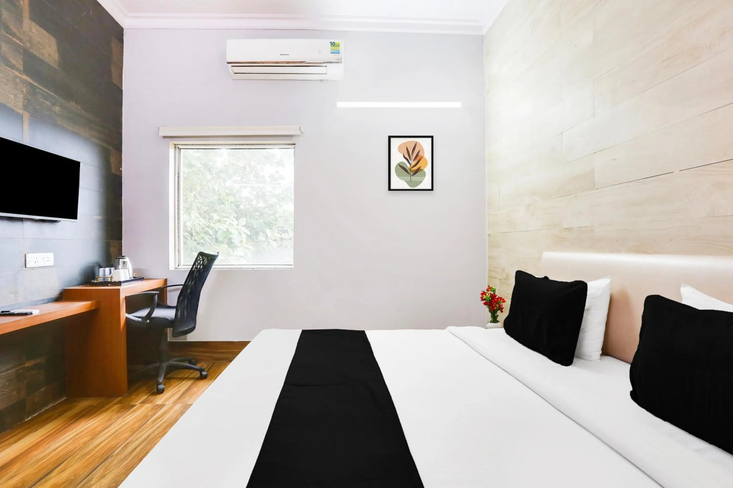 Bedroom, Bed in Super Collection O Bhiwadi