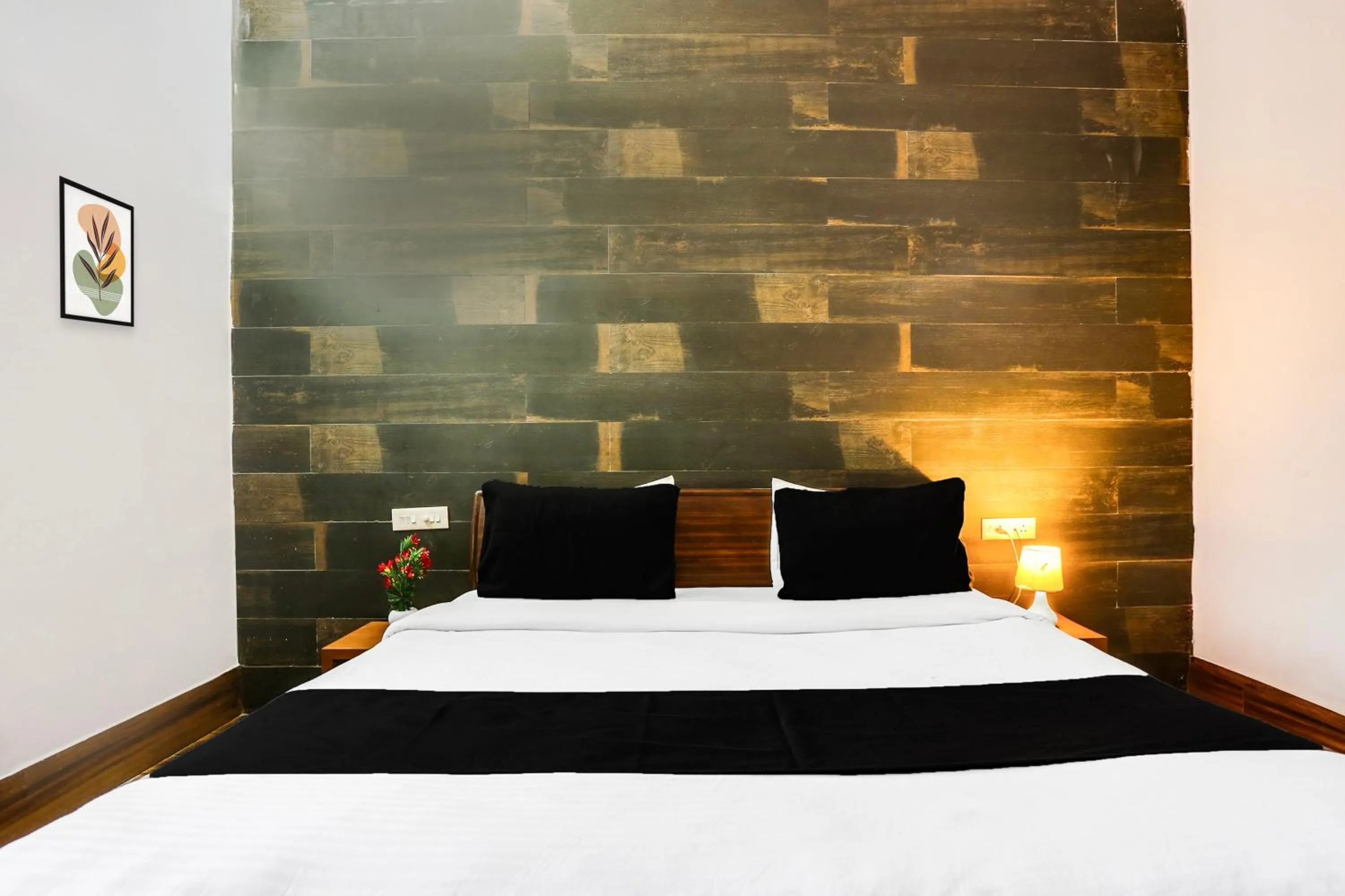 Bedroom, Bed in Super Collection O Bhiwadi