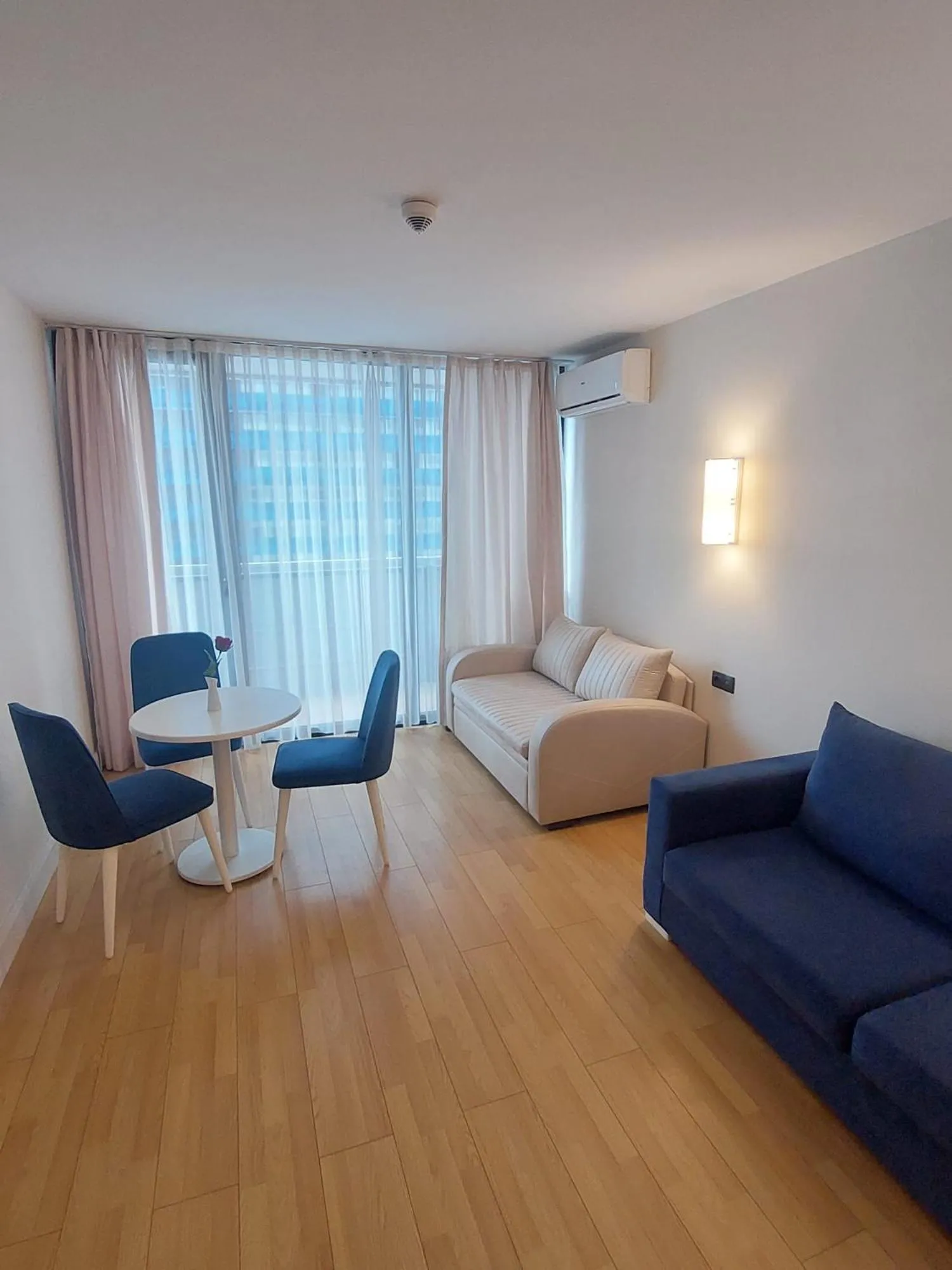 Seating area, Bed in Orbi City A - C - D