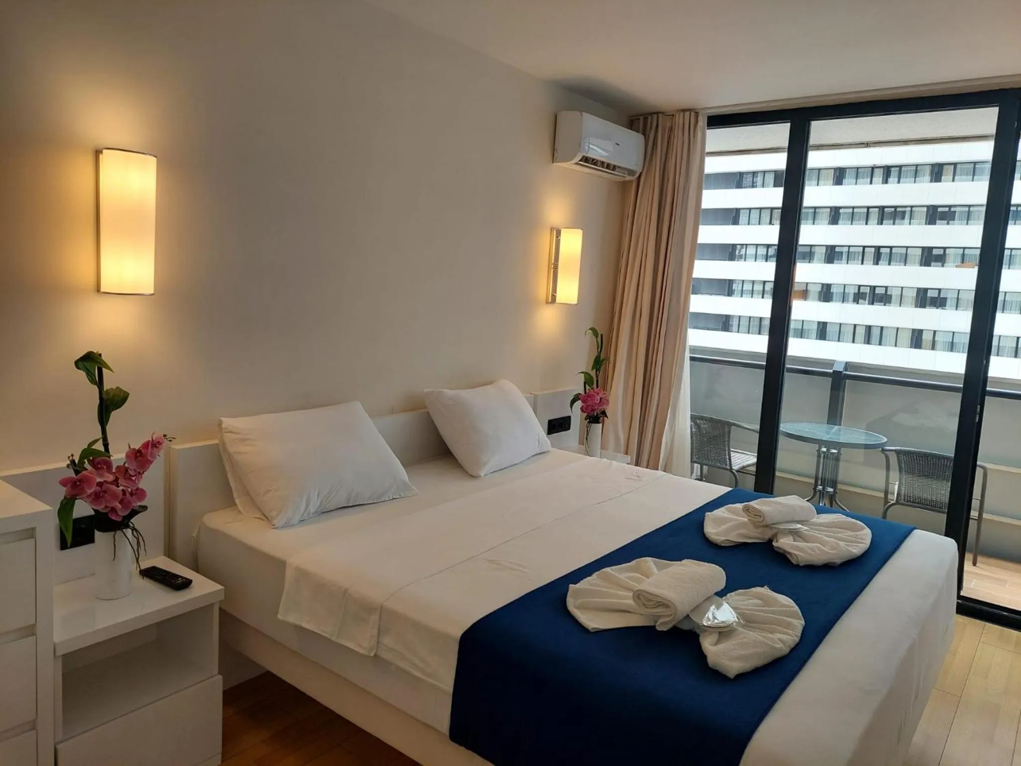 Bedroom, Bed in Orbi City A - C - D