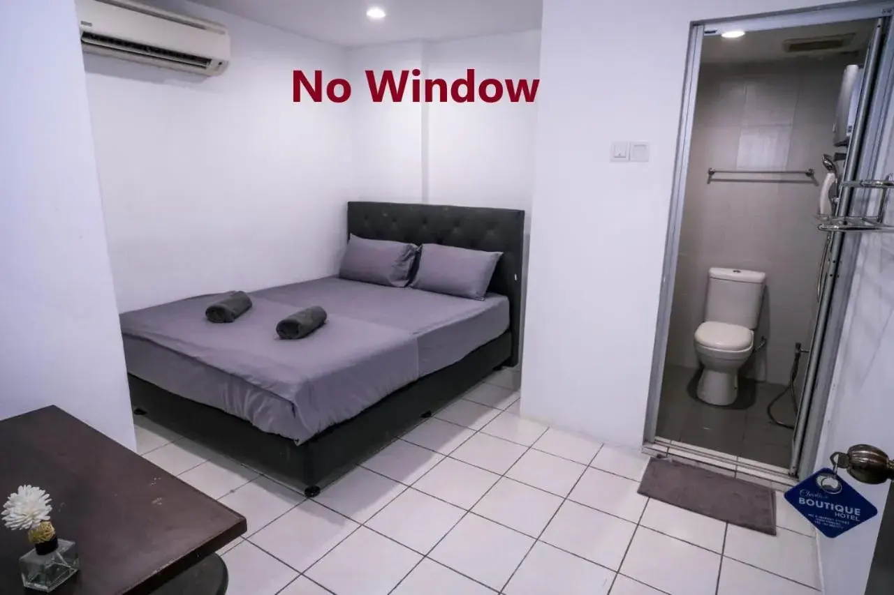 Budget Double Room in Heritage Inn Budget Double Room in Heritage Inn