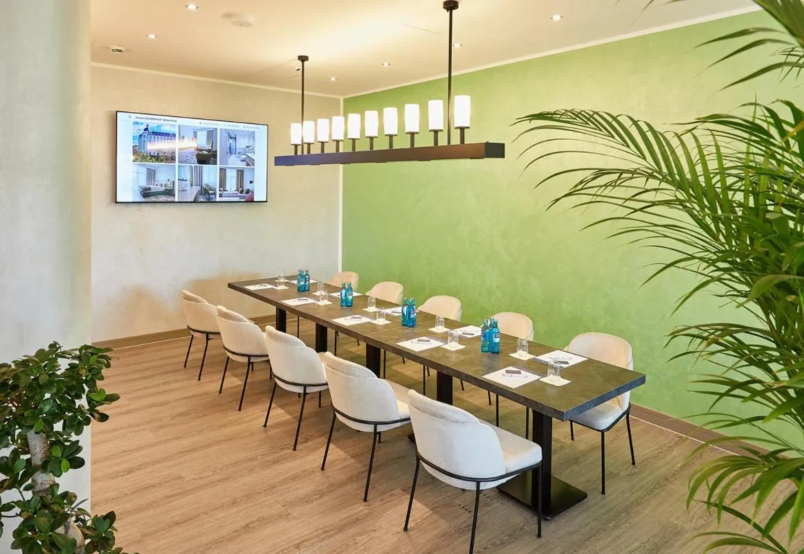 Restaurant/places to eat in Hotel Kaiserhof