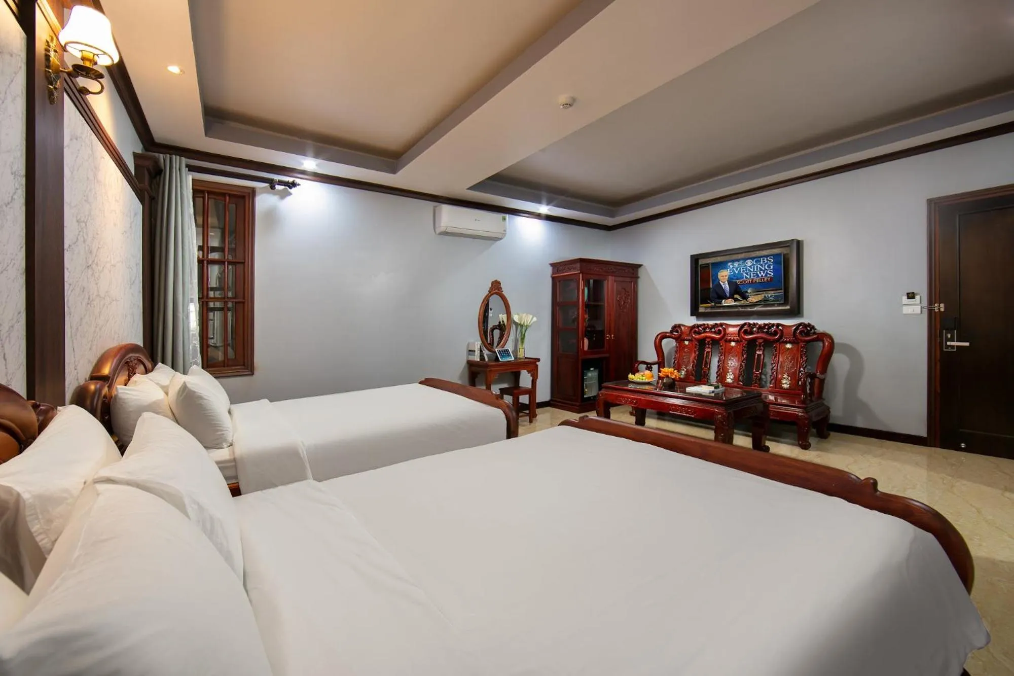 Bed in Nam Hai Hotel