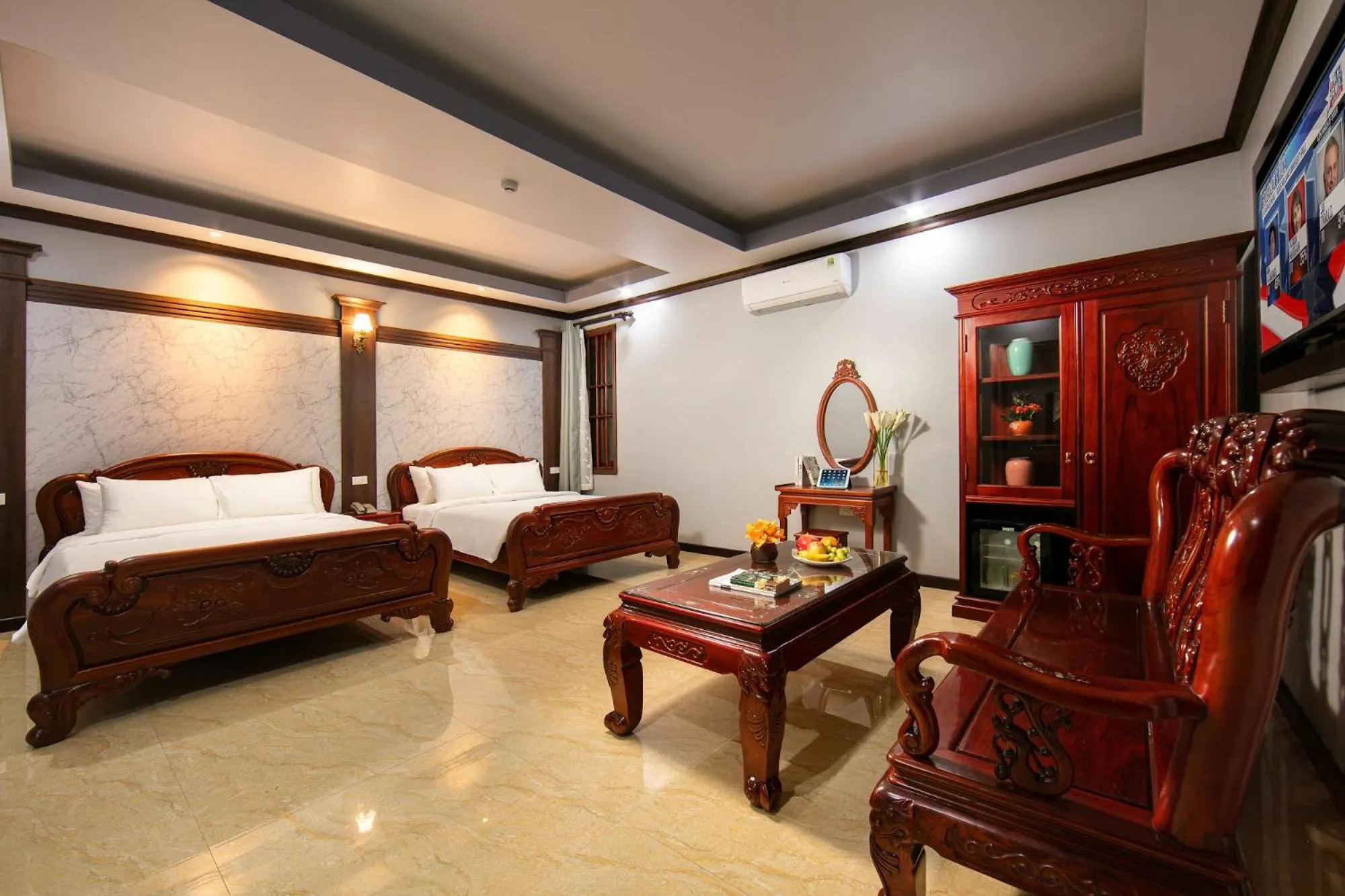 Photo of the whole room, Bed in Nam Hai Hotel