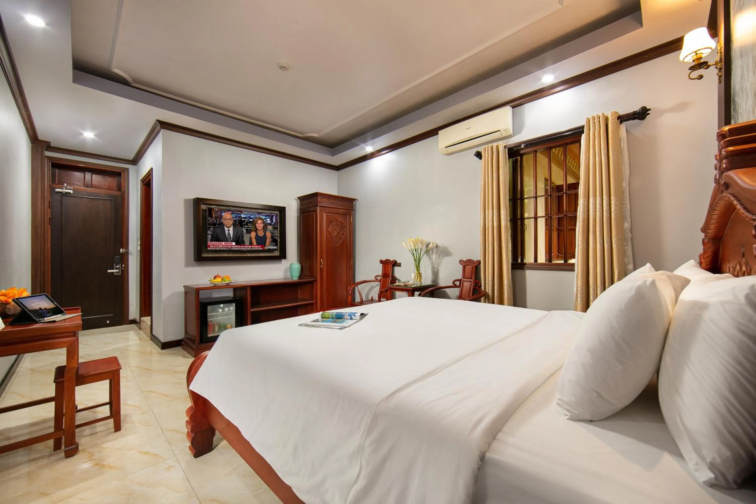 Bed in Nam Hai Hotel