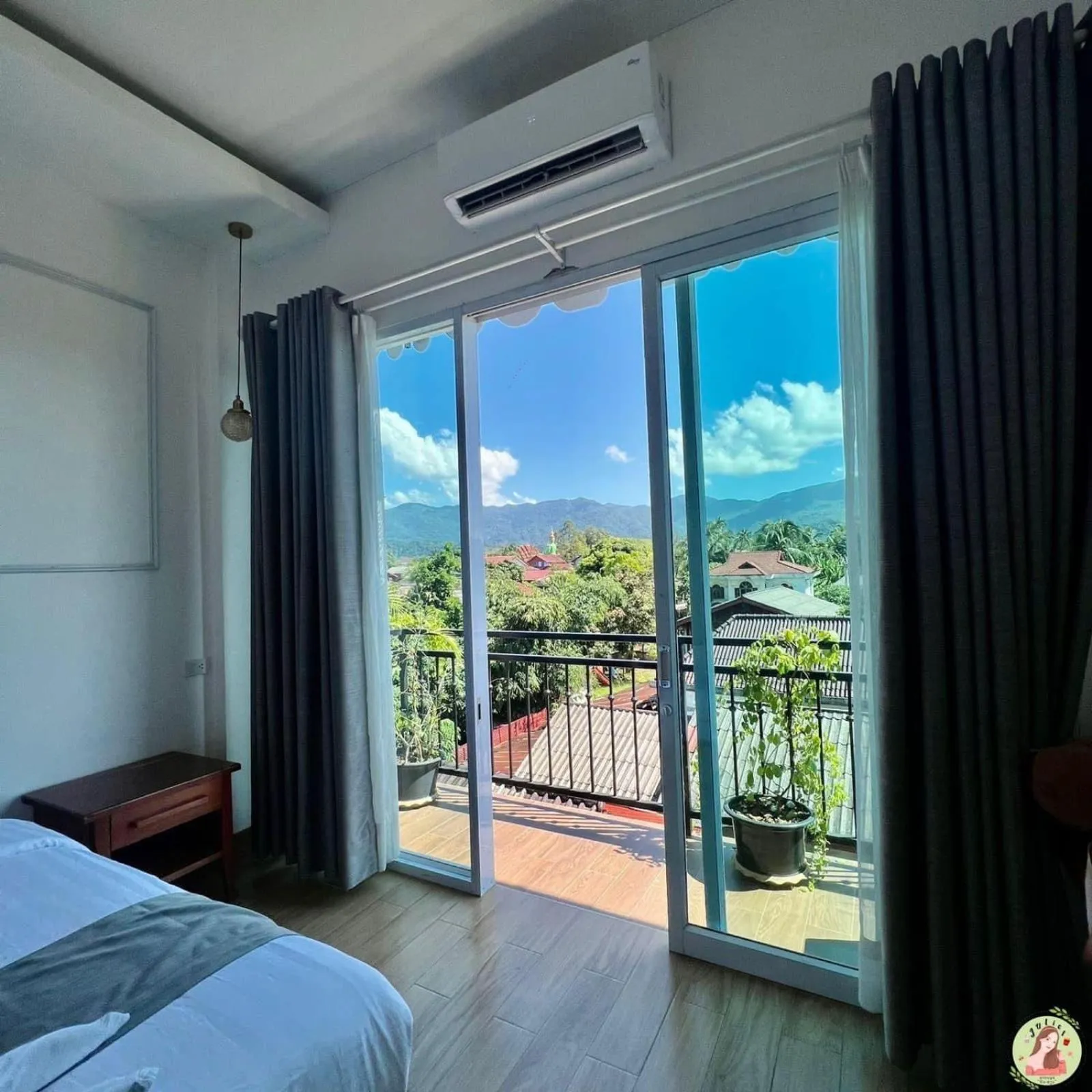 Bed in VangVieng Crystal Boutique Hotel