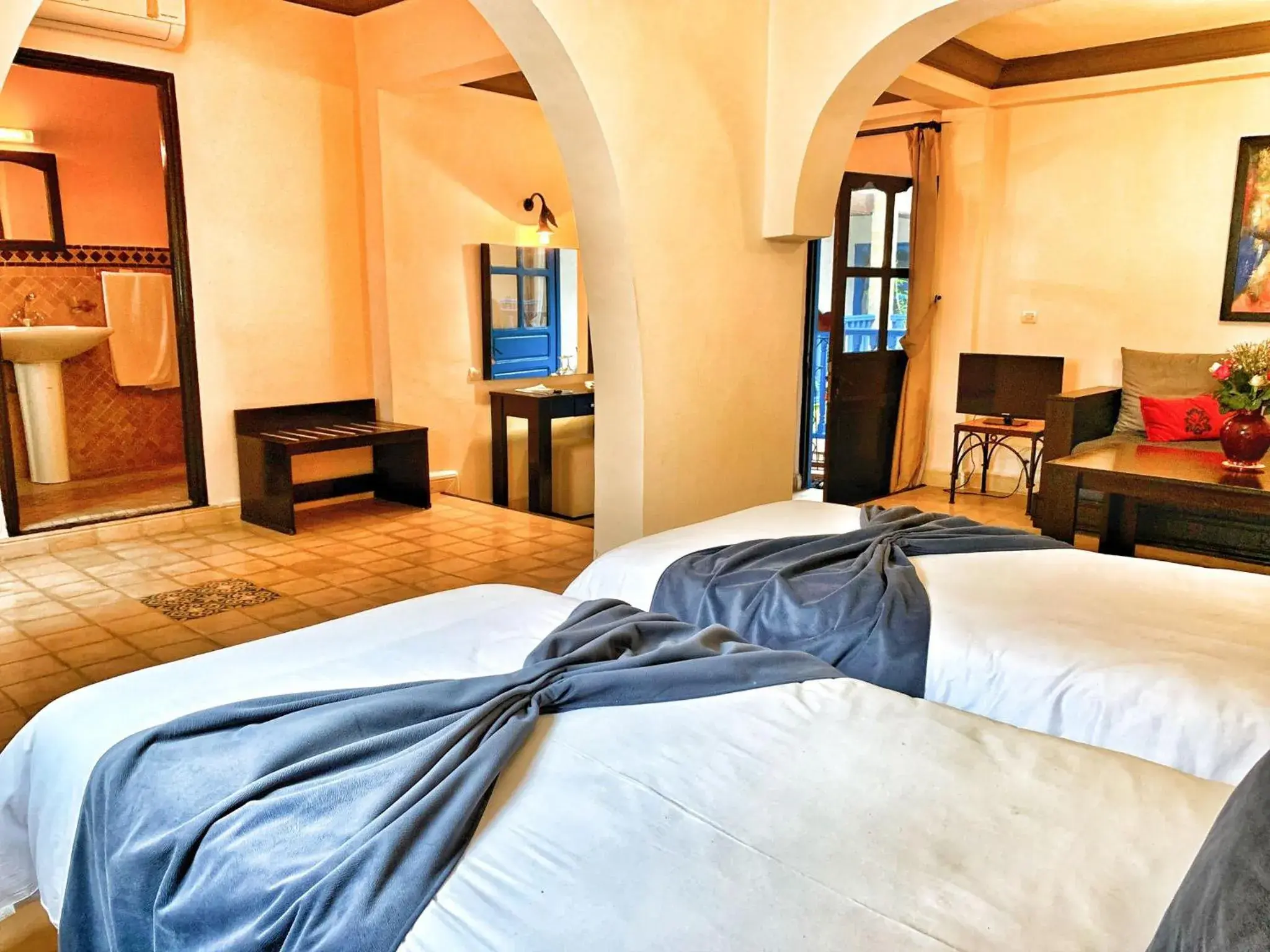 Budget Twin Room in Riad Al Madina Budget Twin Room in Riad Al Madina