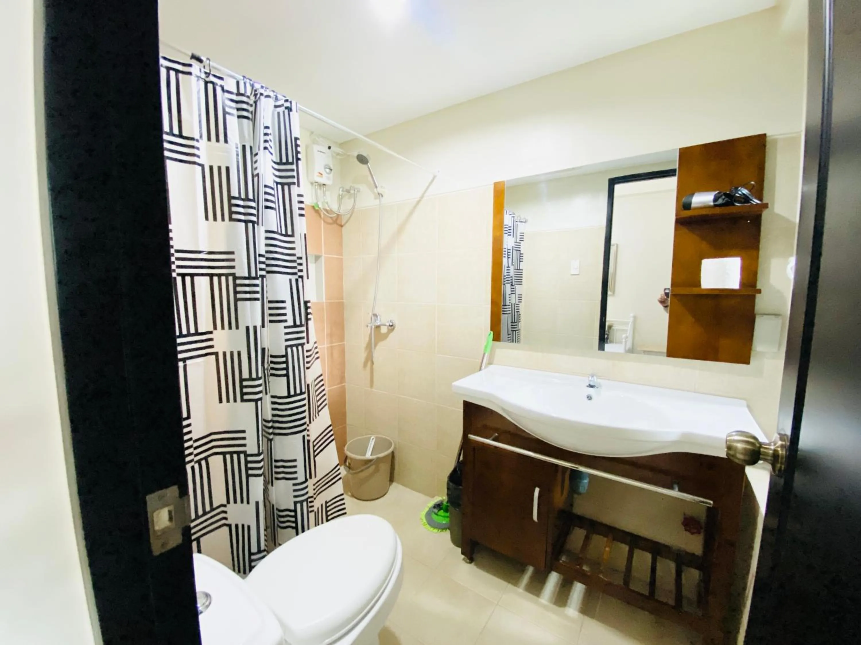 Cebu One Pavillion Place by P&J