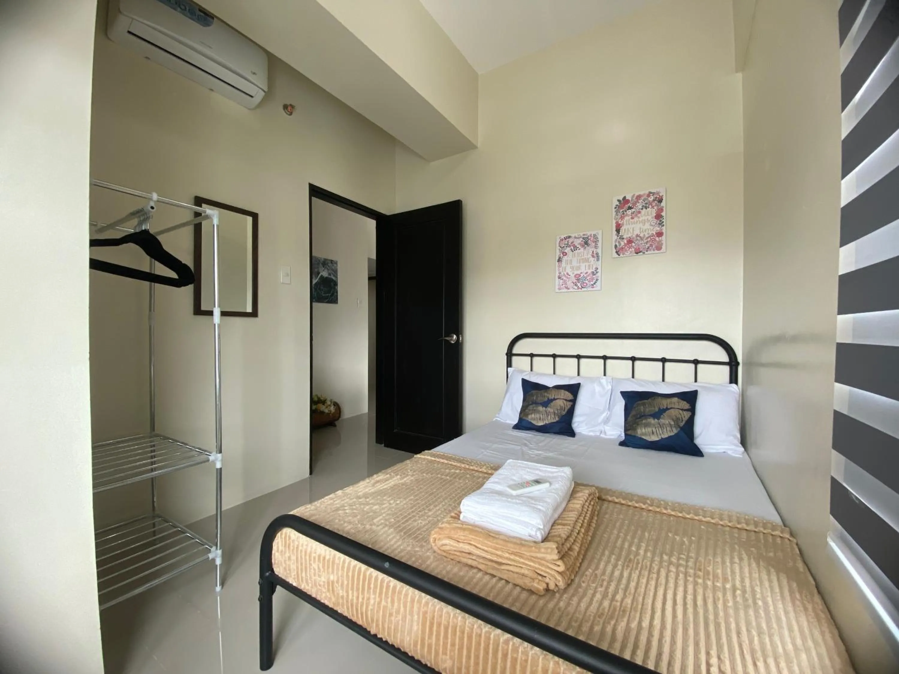 Bedroom, Bed in Cebu One Pavillion Place by P&J