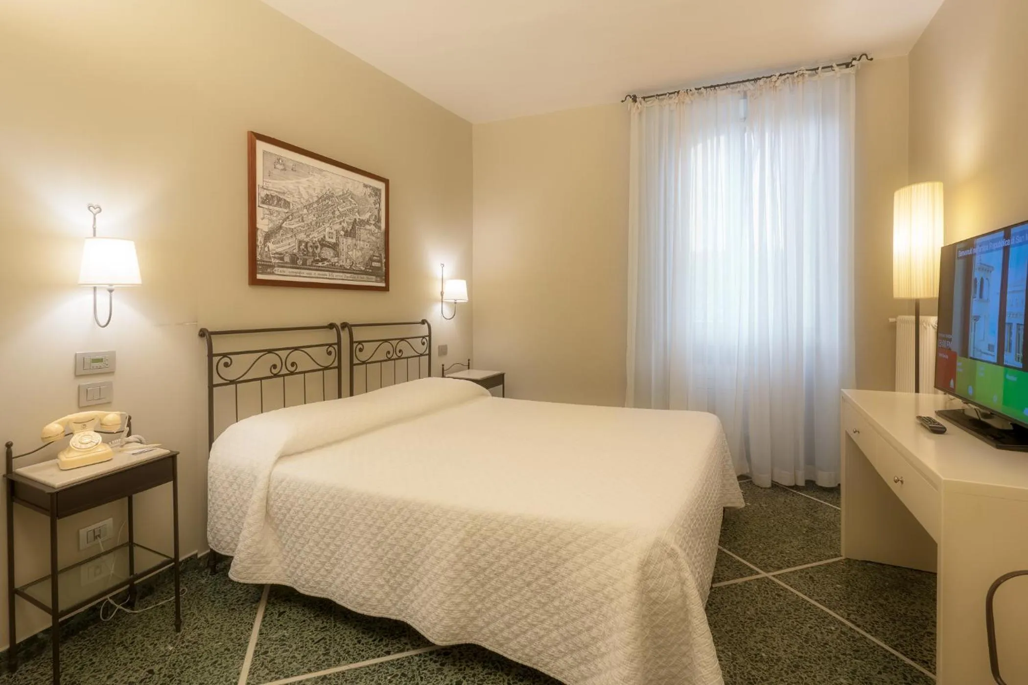 Bedroom, Bed in Hotel Titano