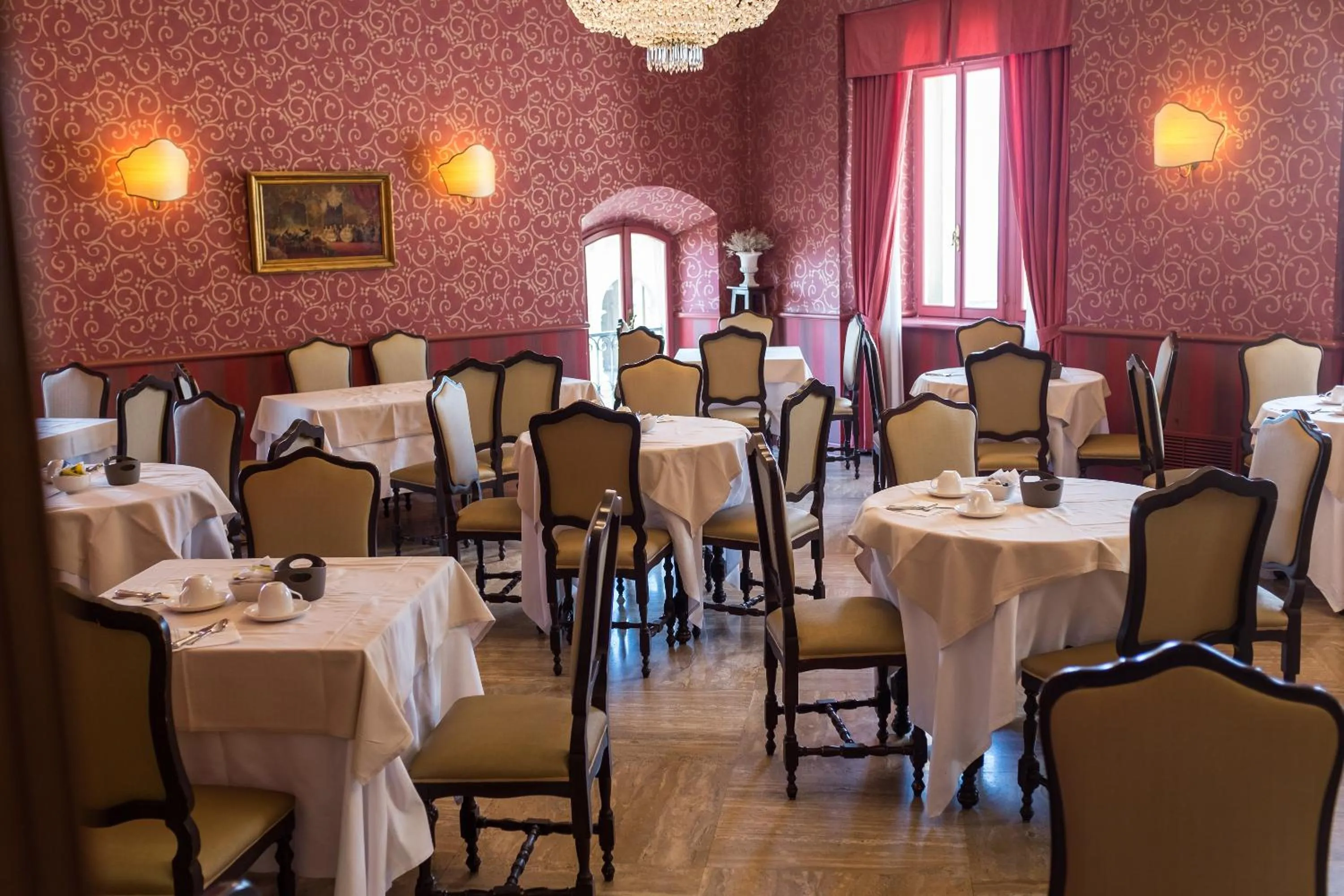 Dining area in Hotel Titano