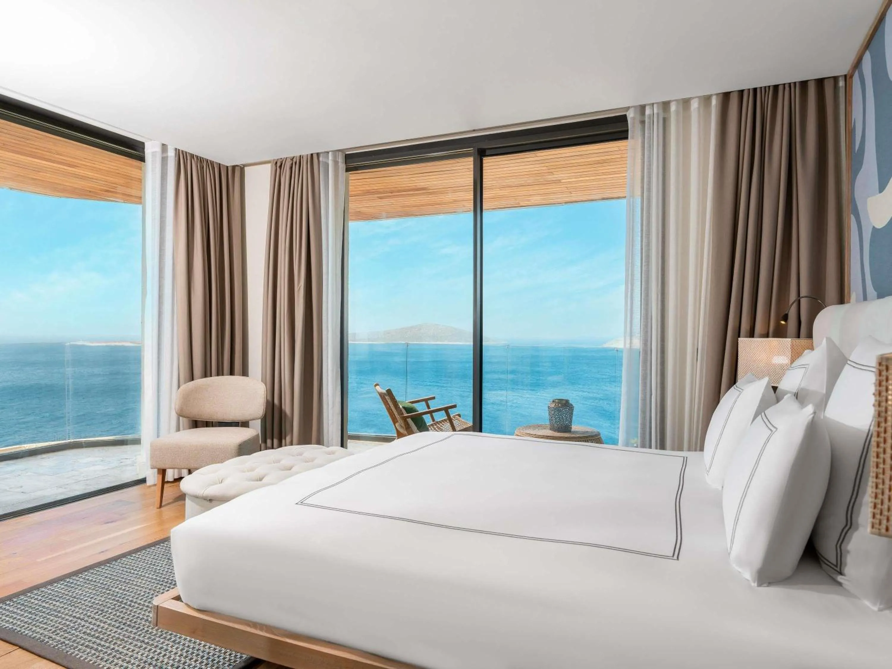 Bedroom, Bed in Swissôtel Living Bodrum