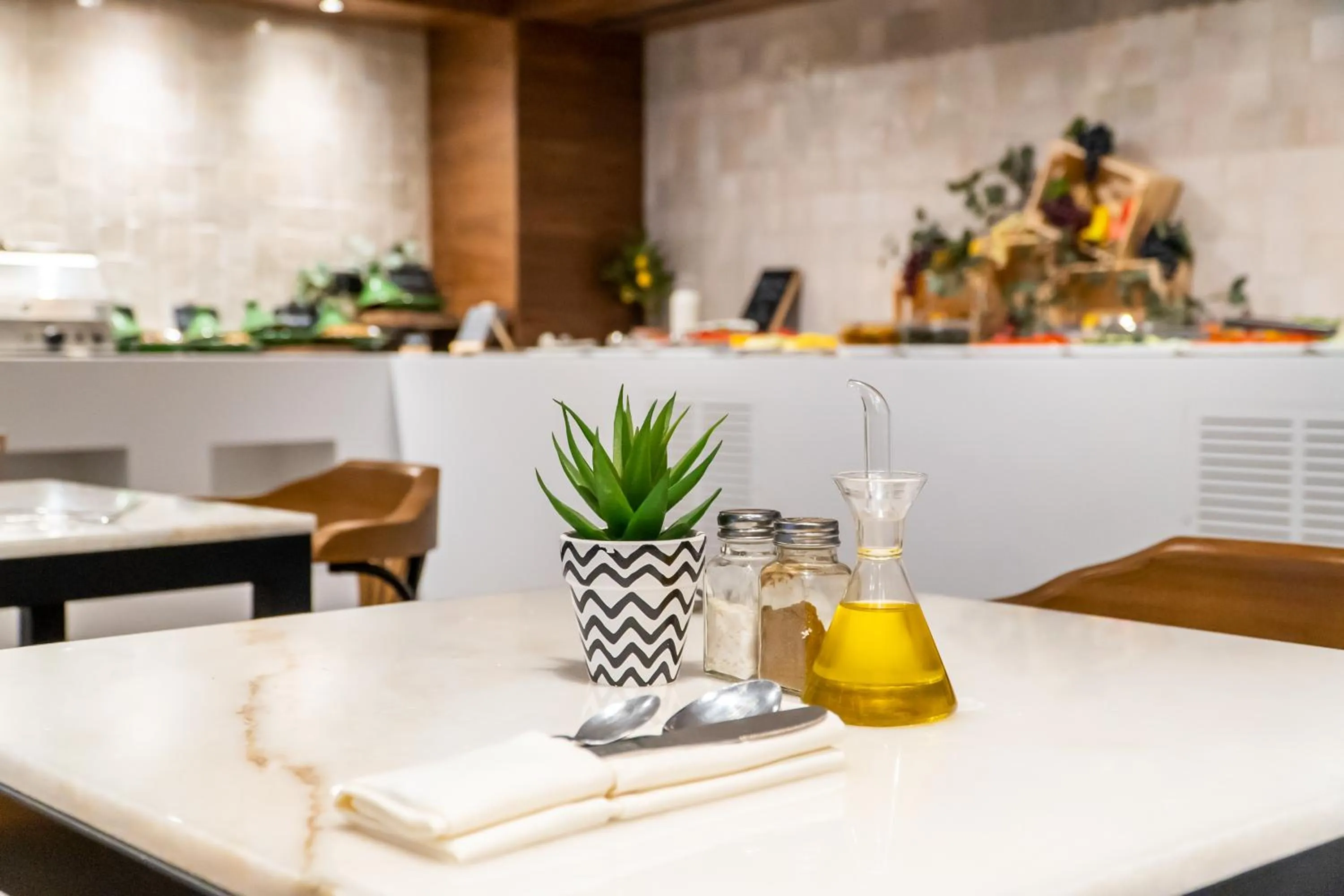 Breakfast in JM Suites Hotel Eco-Friendly Casablanca