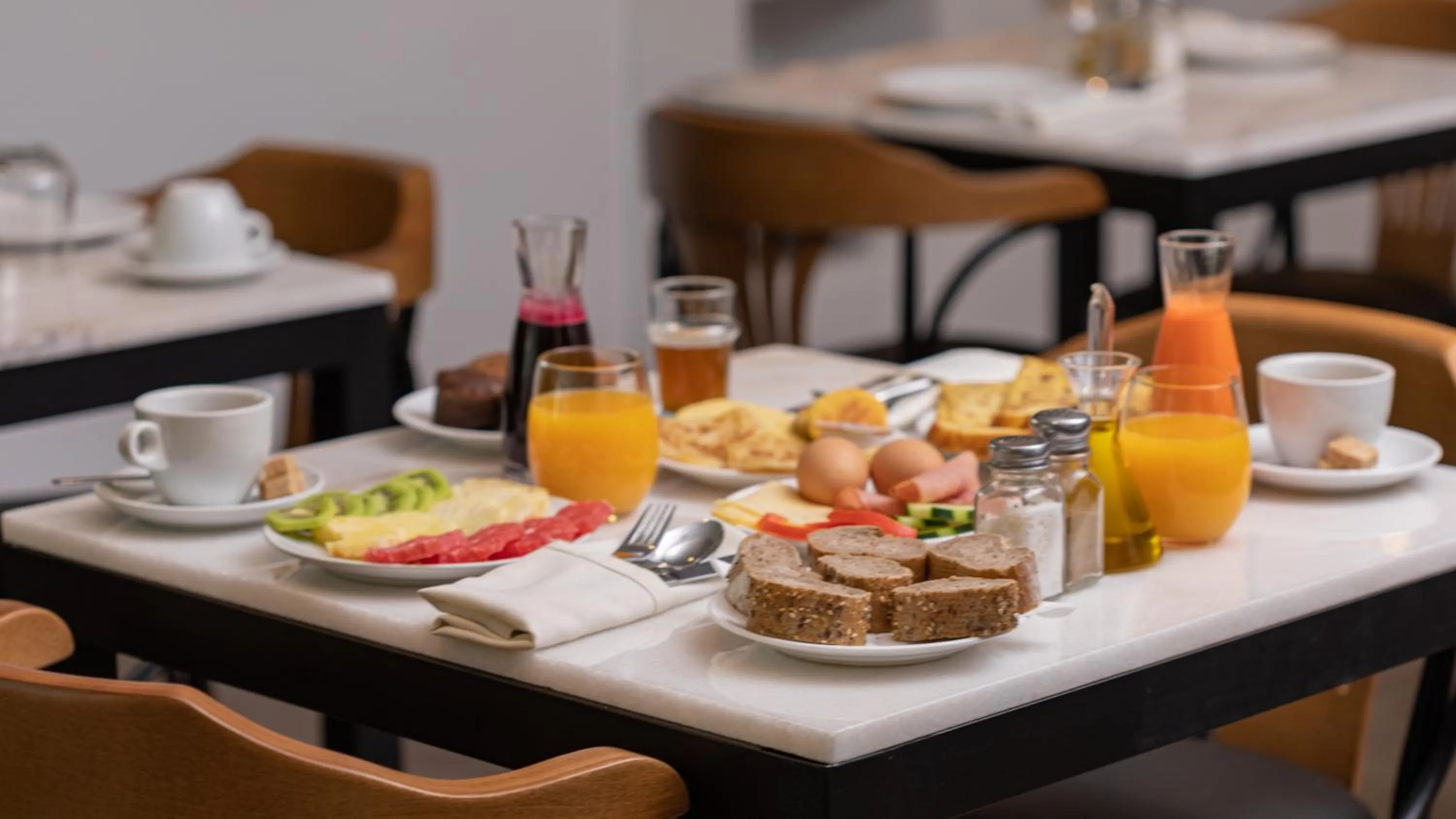 Buffet breakfast in JM Suites Hotel Eco-Friendly Casablanca