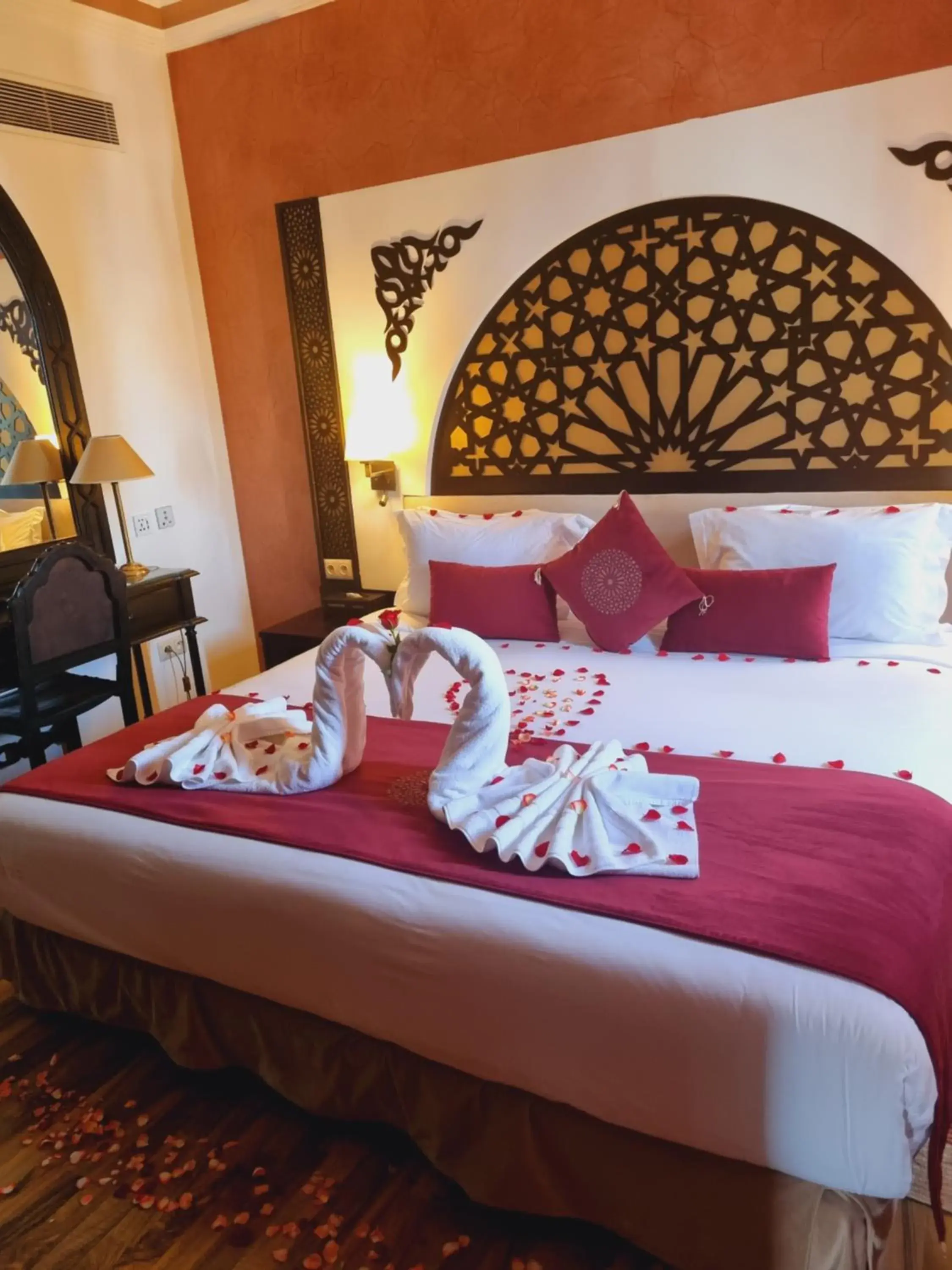 Superior Single Room - single occupancy in El Minzah Hotel Superior Single Room - single occupancy in El Minzah Hotel